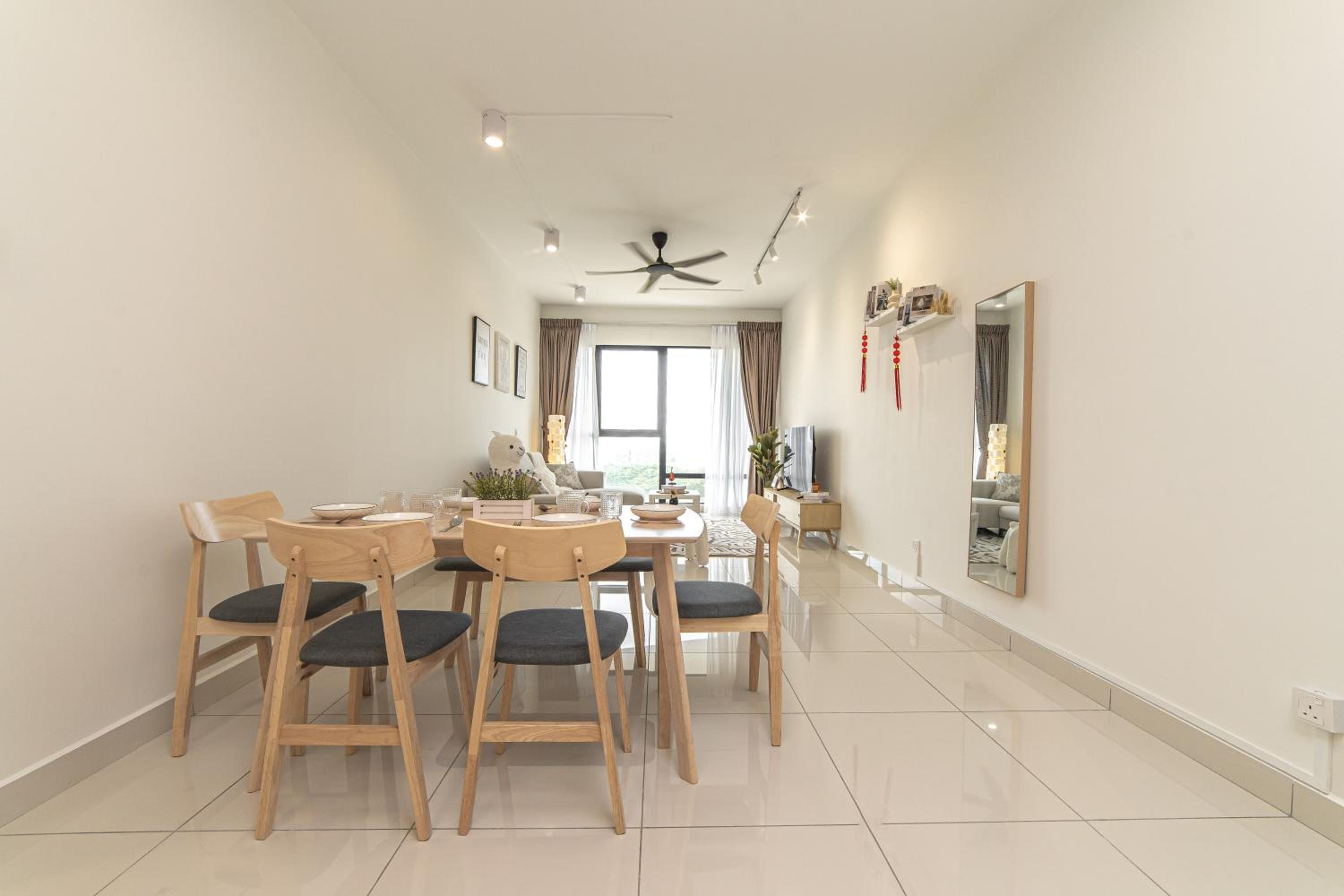 Midvalley MUJI Haus 2BR 6Pax Mosaic Southkey by Our Stay