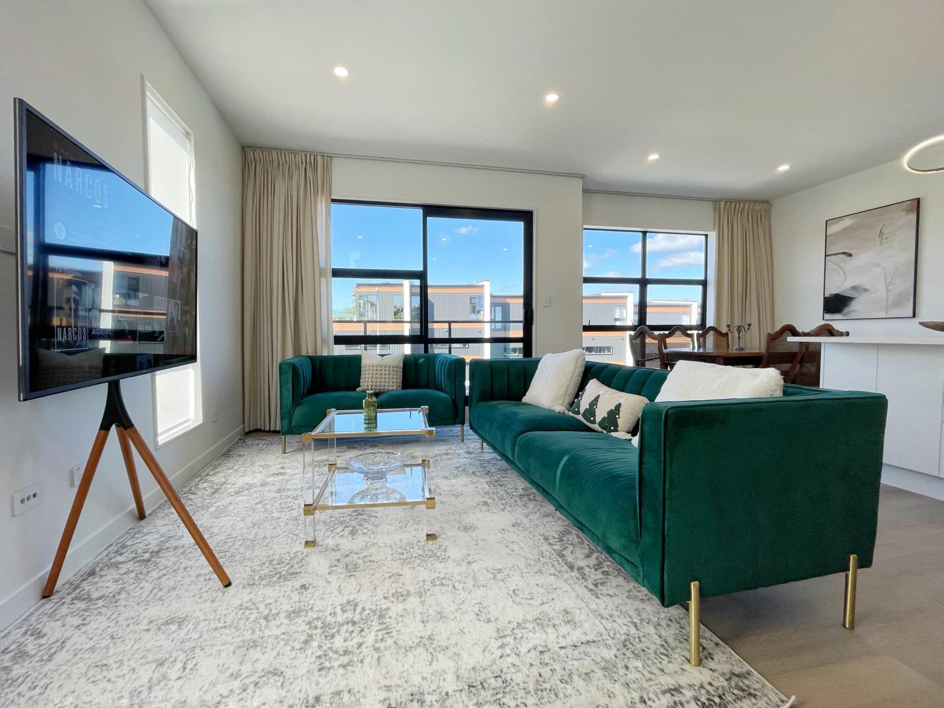 Your Modern Home in Sandringham, Close to City, Heat Pumps, Netflix, Parking view 2