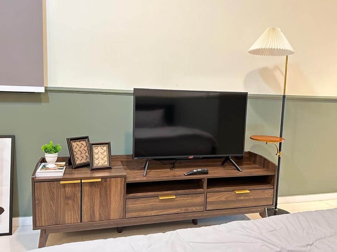 Paradigm Residence Studio 4pax 2King bed Netflix WiFi