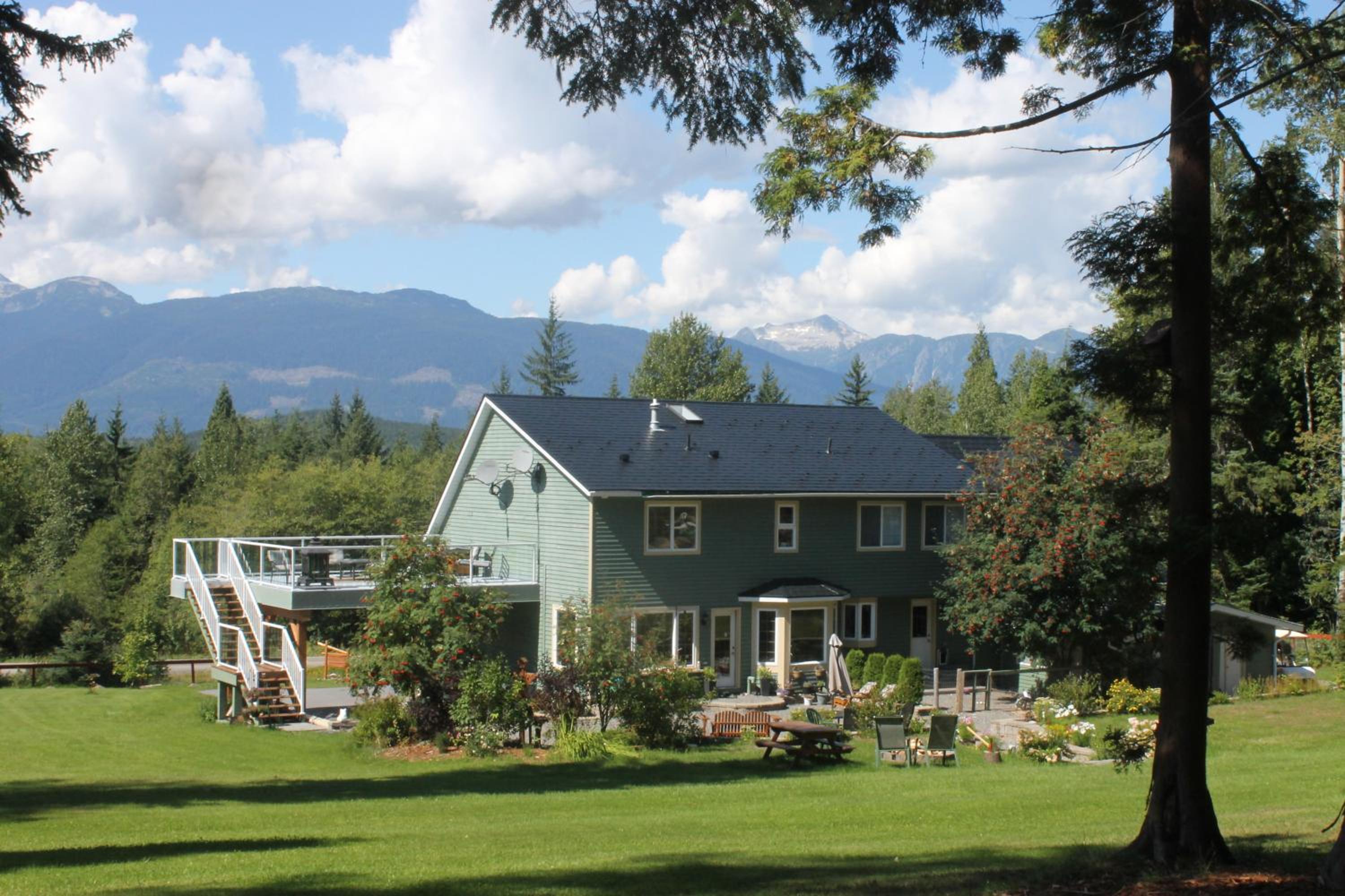 Remo Ridge Bed N Breakfast - Image 4