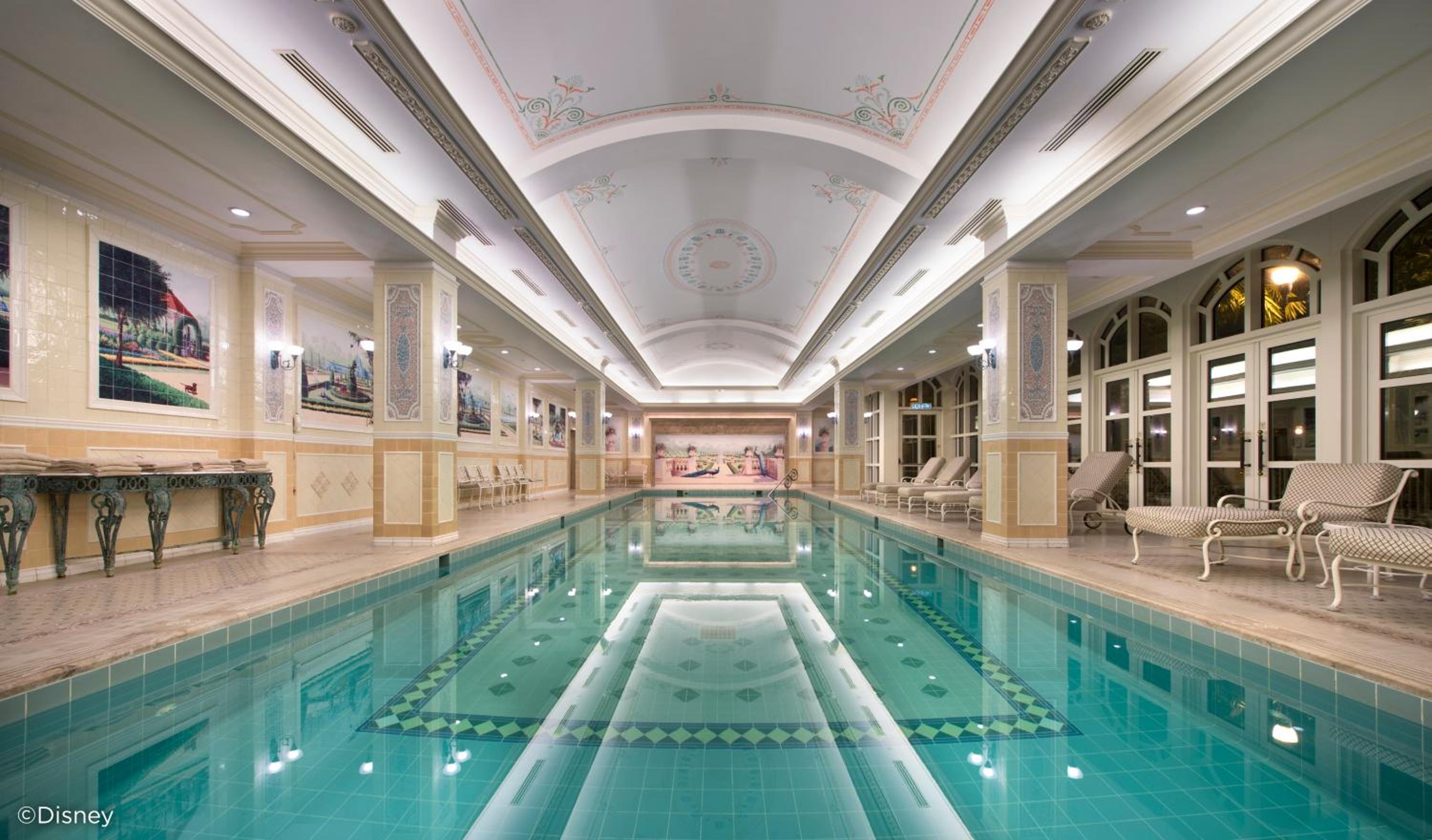 Hong Kong Disneyland Hotel