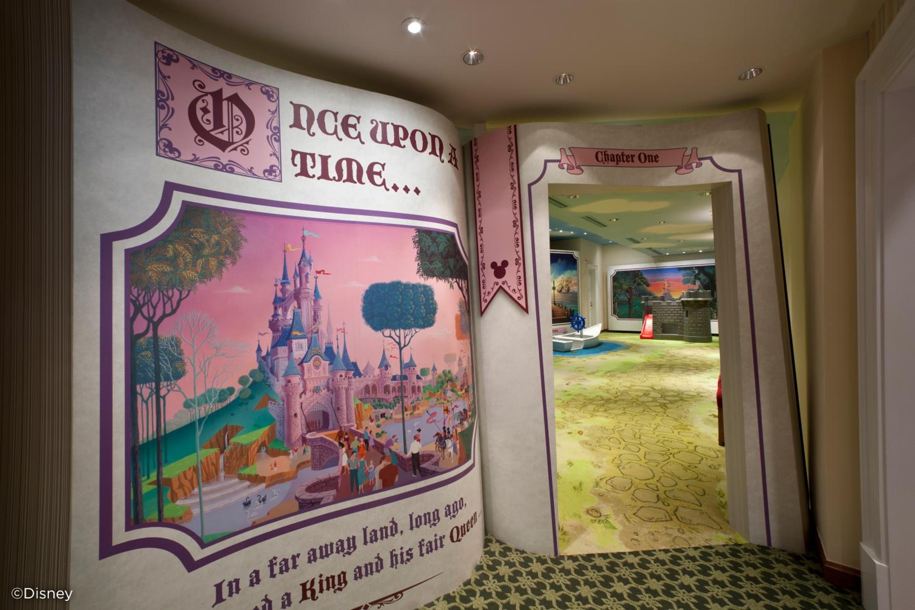 Hong Kong Disneyland Hotel