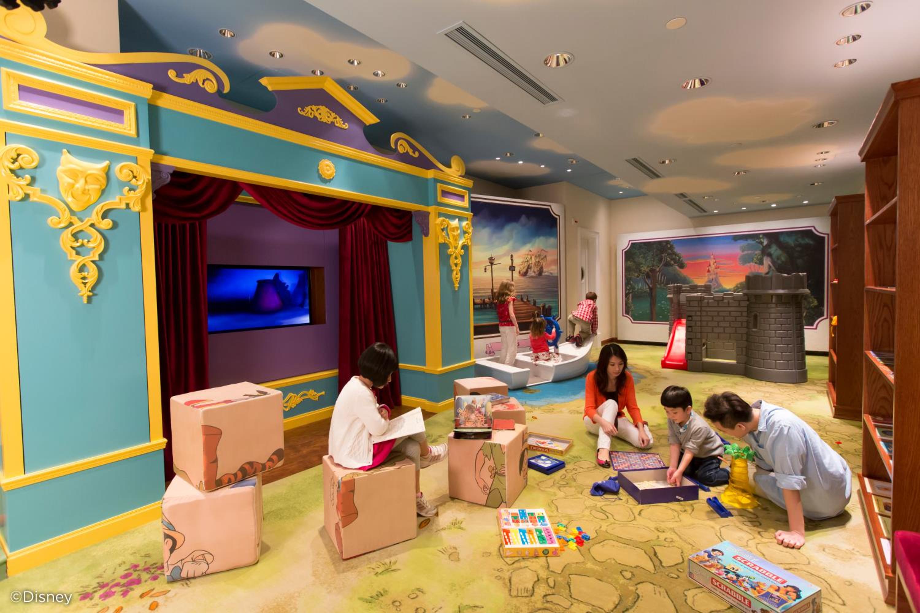 Hong Kong Disneyland Hotel