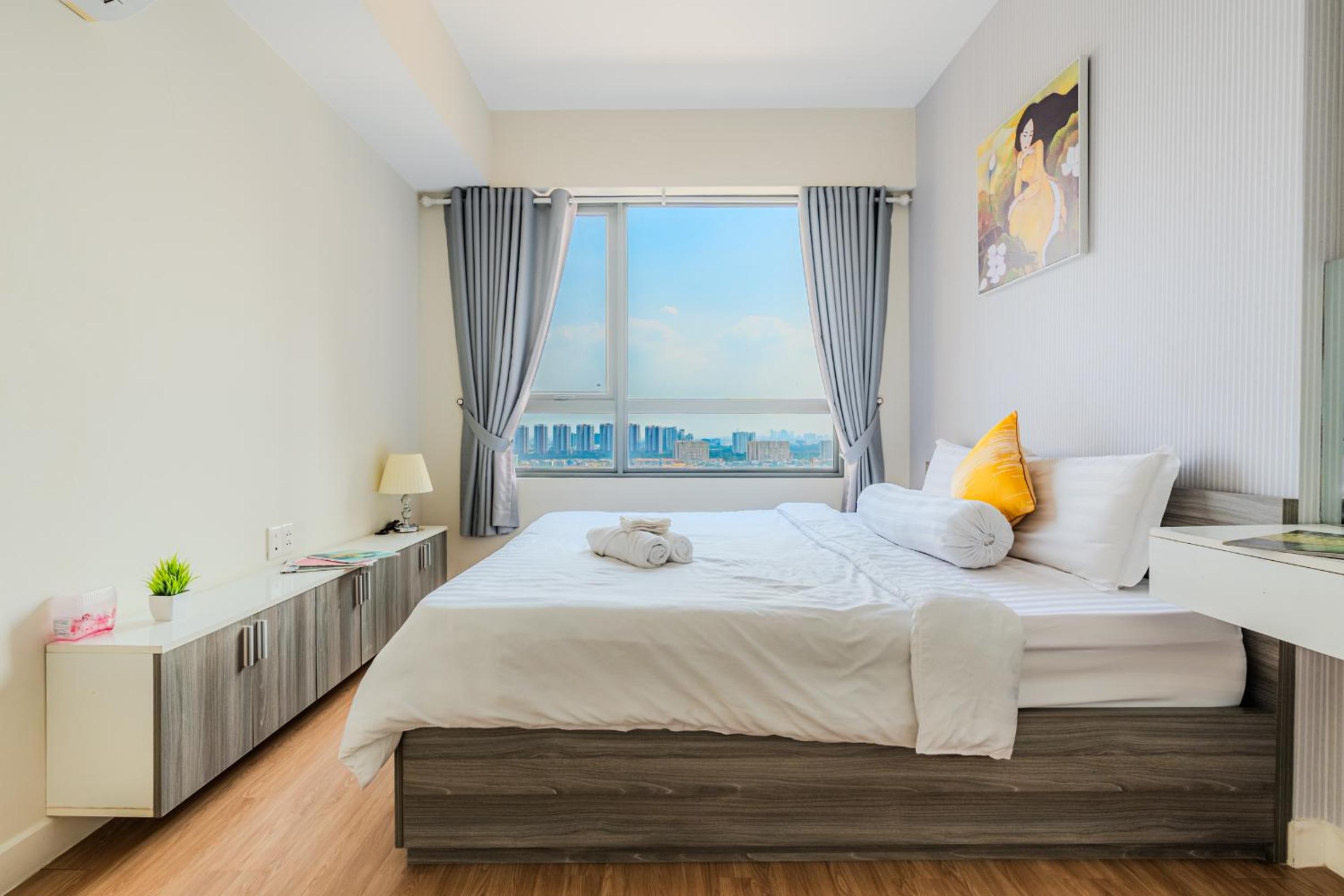 ambiHOME 2BR 2WC in Masteri Thao Dien District 2