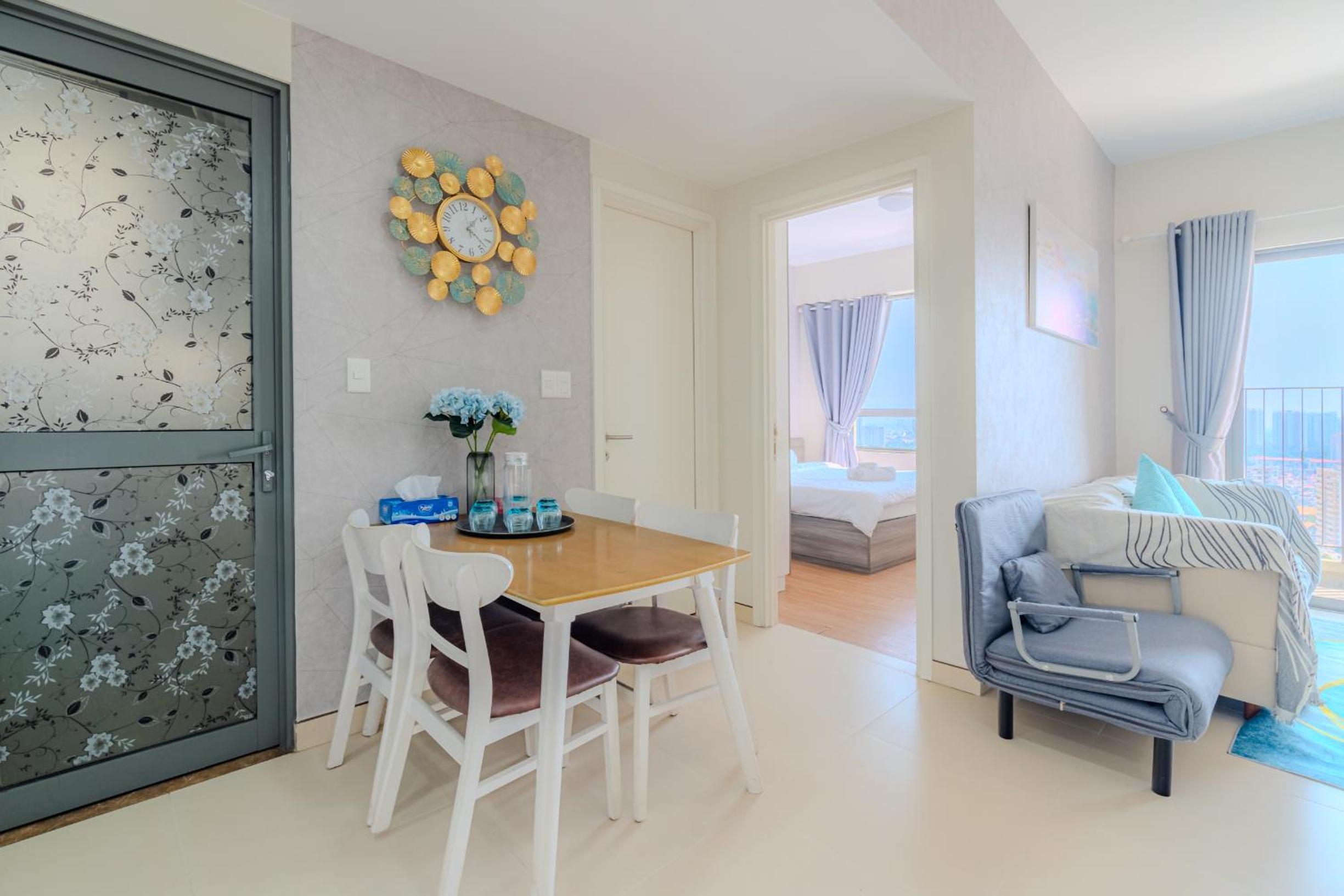 ambiHOME 2BR 2WC in Masteri Thao Dien District 2