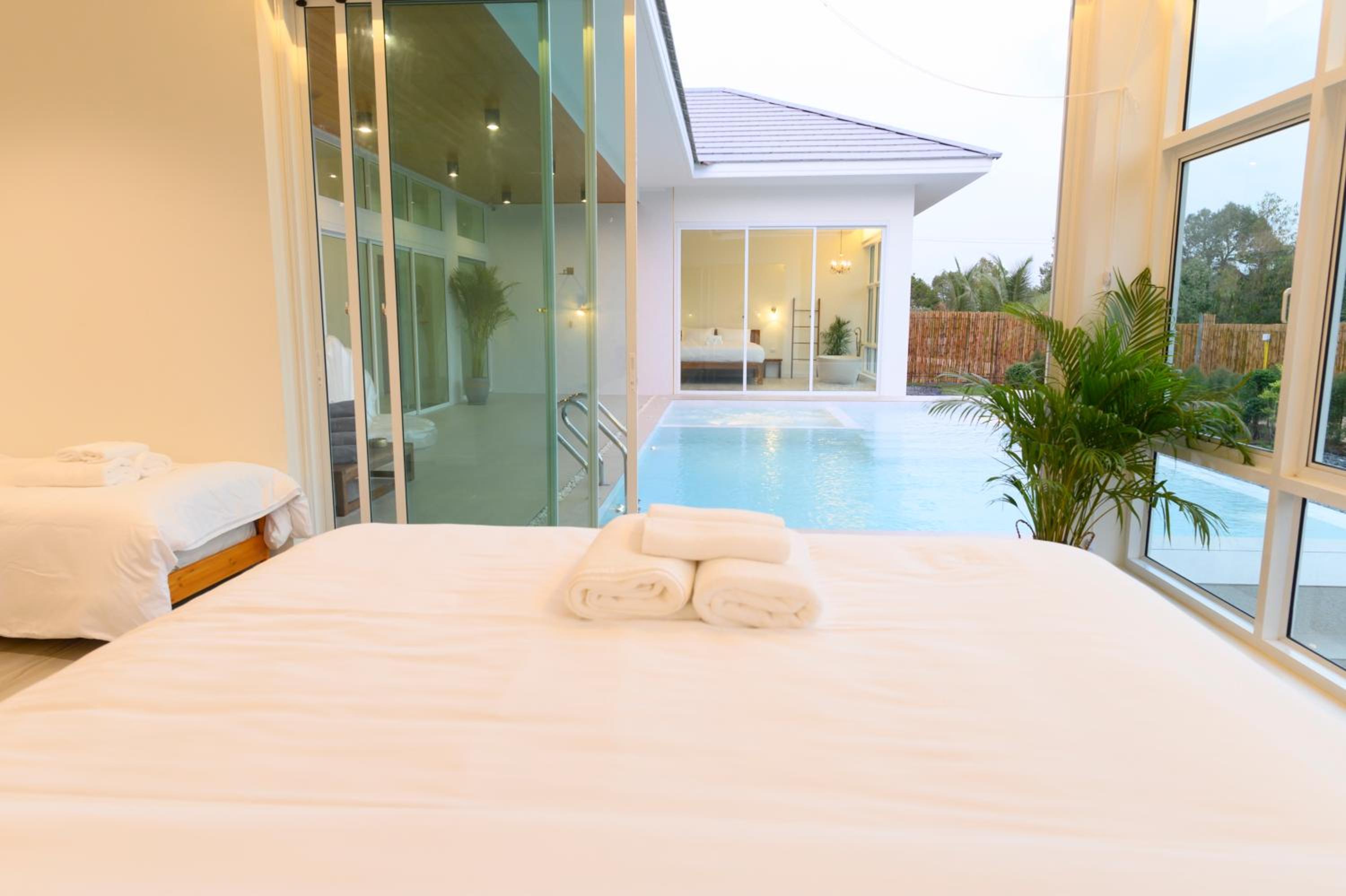 Gems Pool Villa Chanthaburi