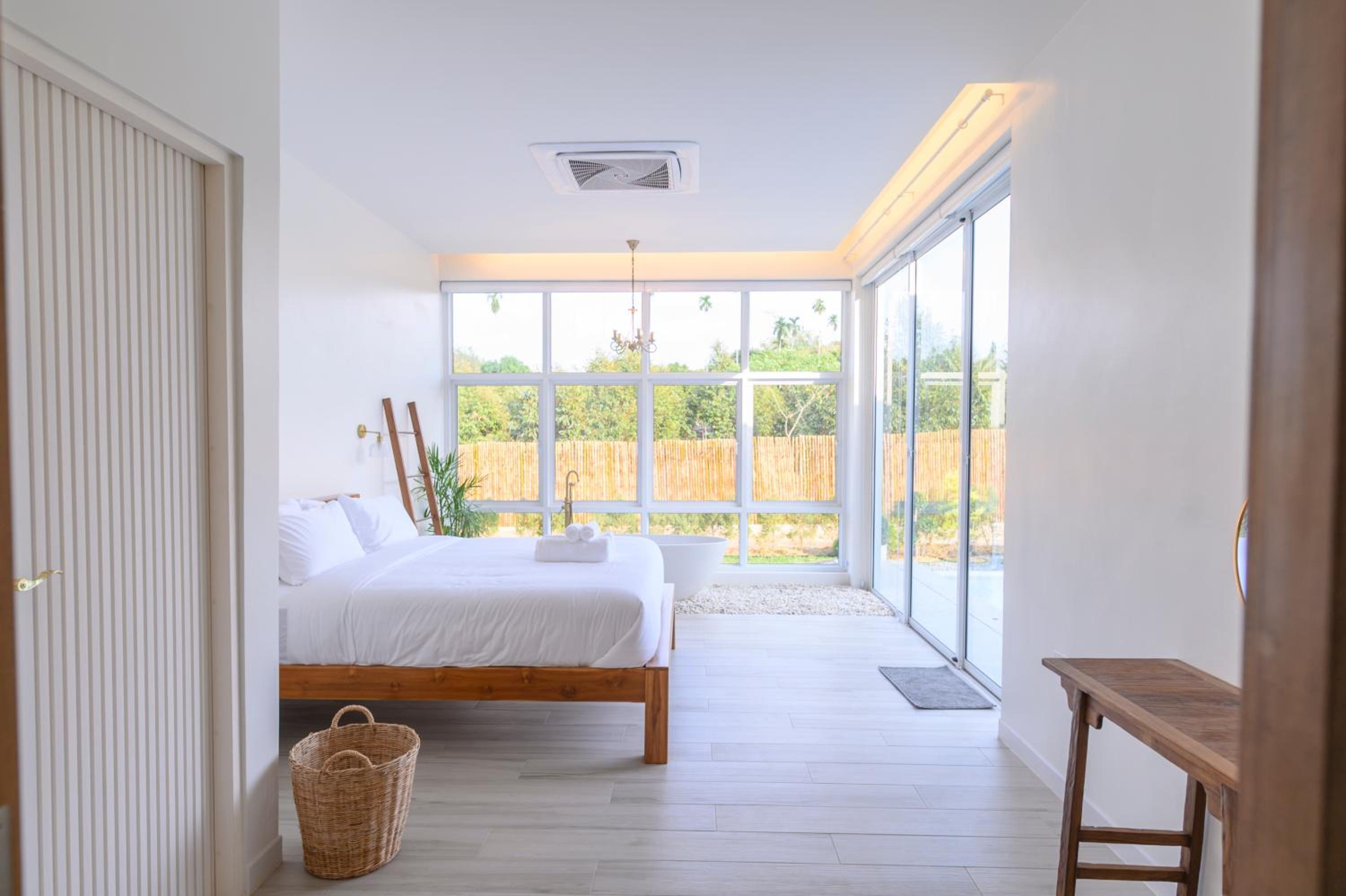 Gems Pool Villa Chanthaburi