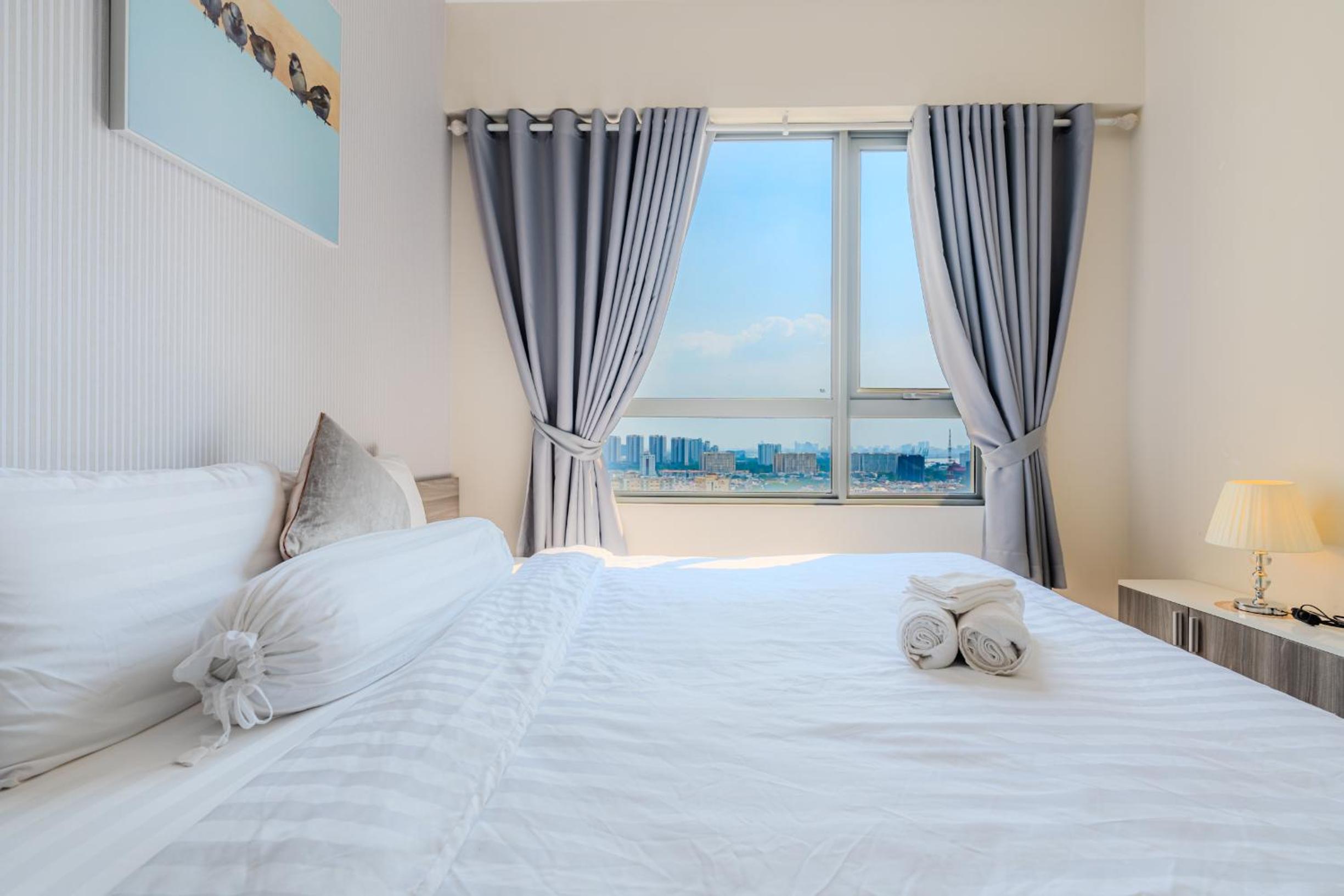 ambiHOME 2BR 2WC in Masteri Thao Dien District 2