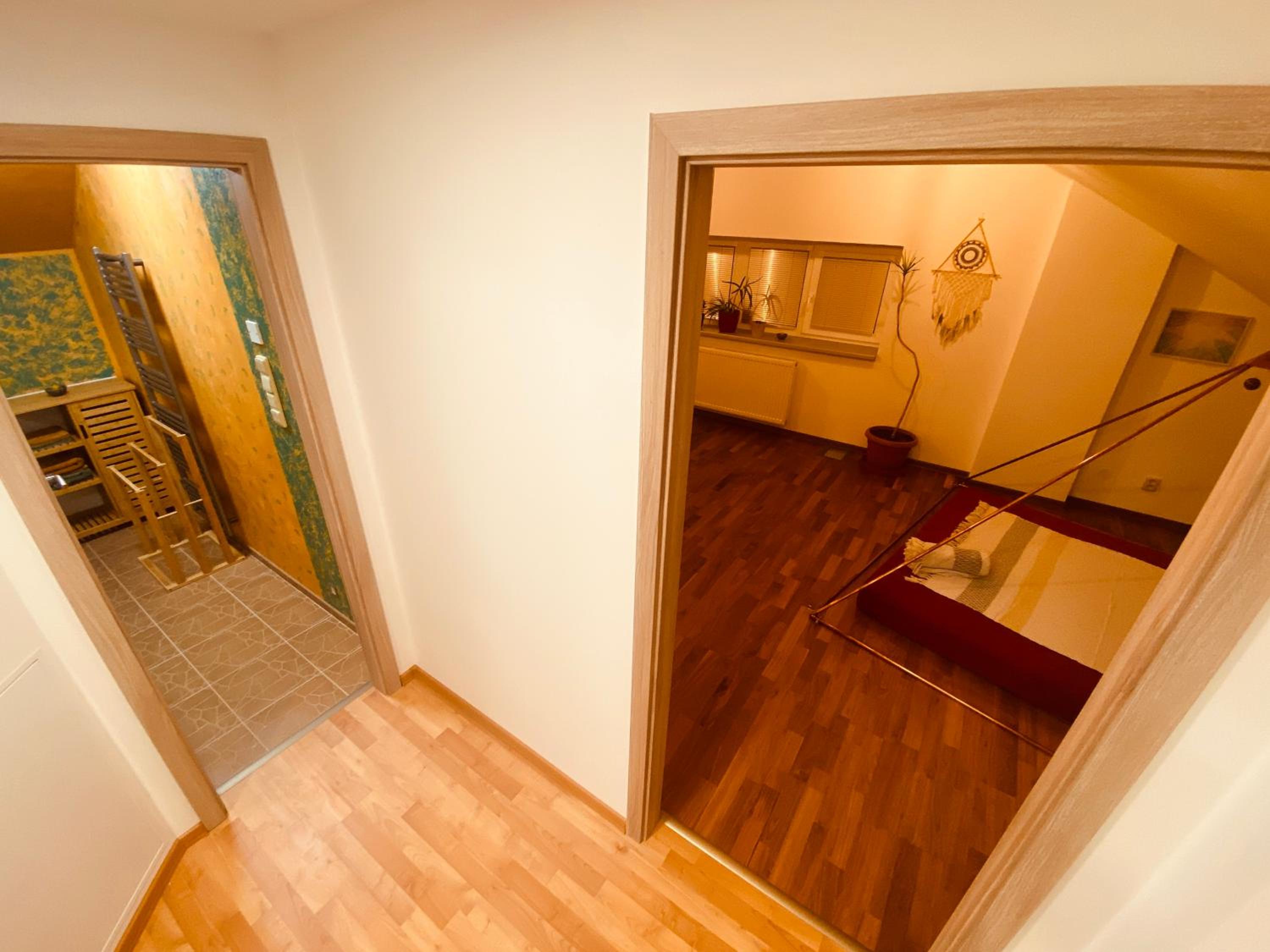 Pyramida & Sauna Relax Guest House