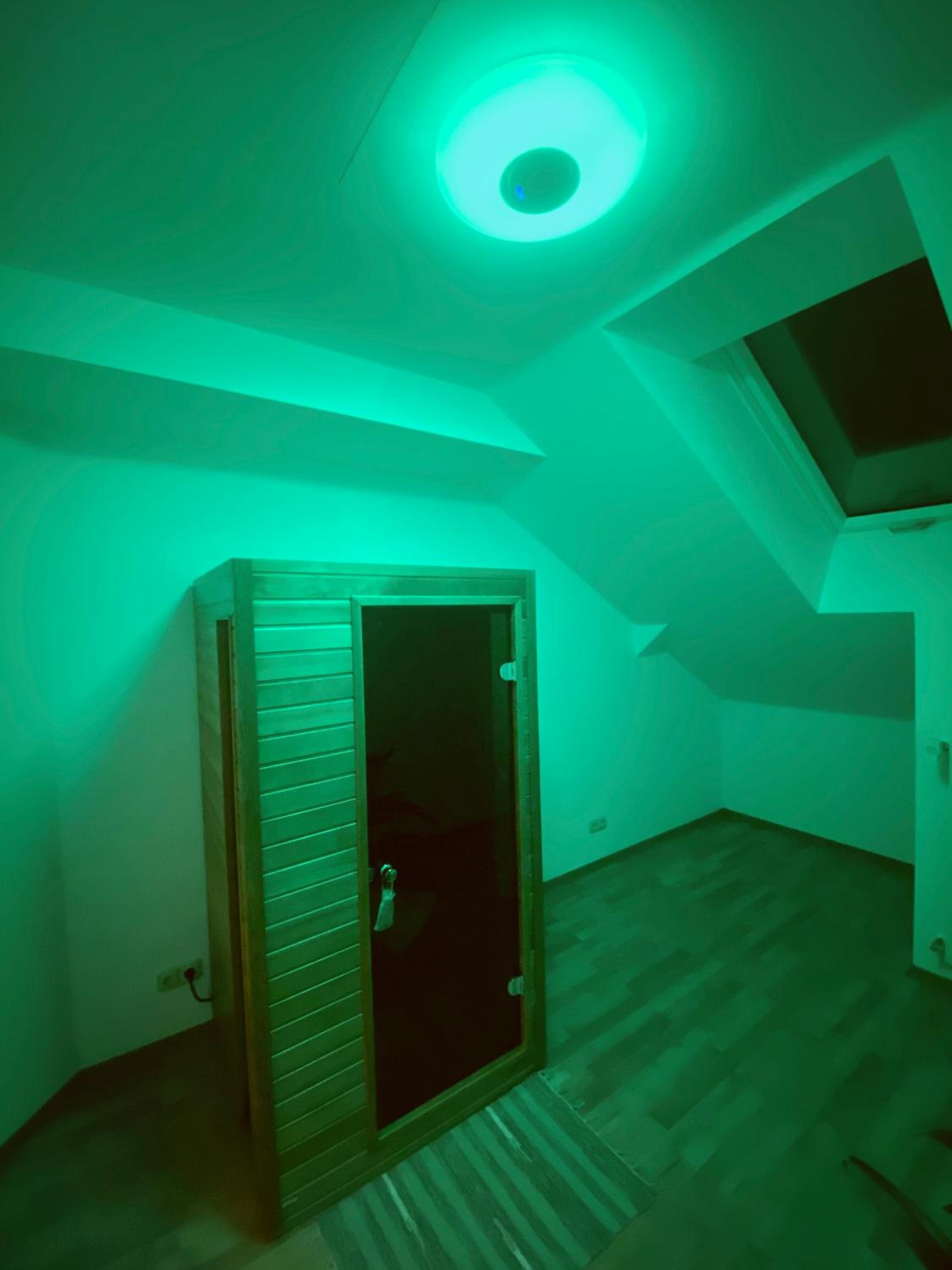 Pyramida & Sauna Relax Guest House