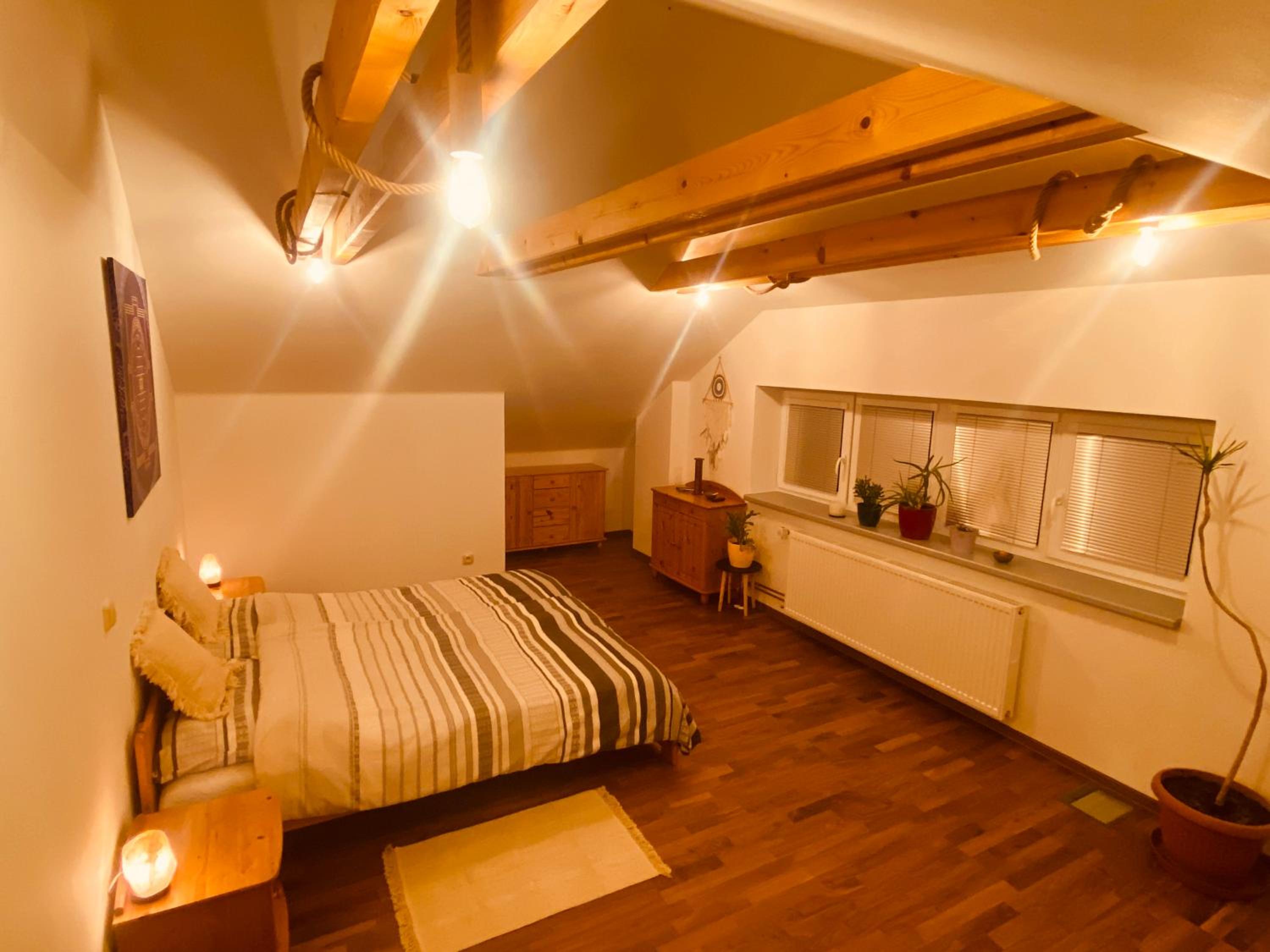 Pyramida & Sauna Relax Guest House