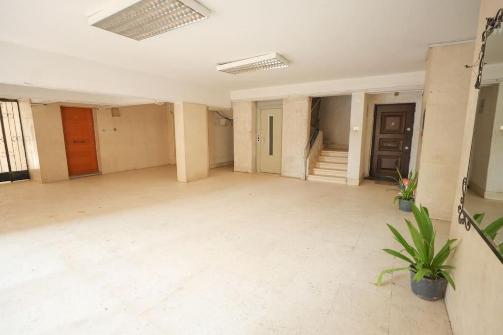 Khaton home