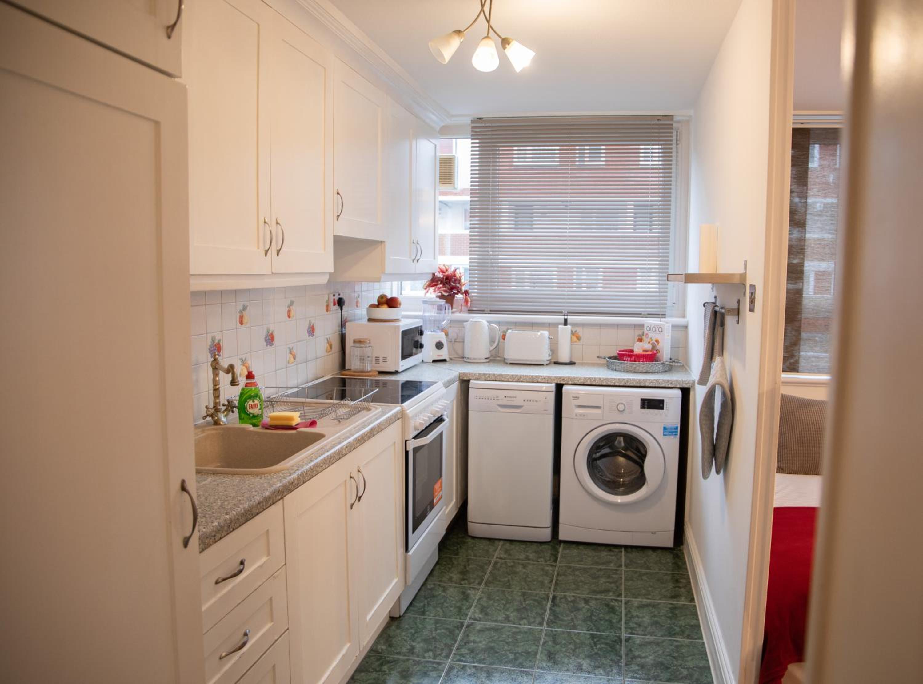 Bright Battersea Apartment, Free Parking Near Chelsea