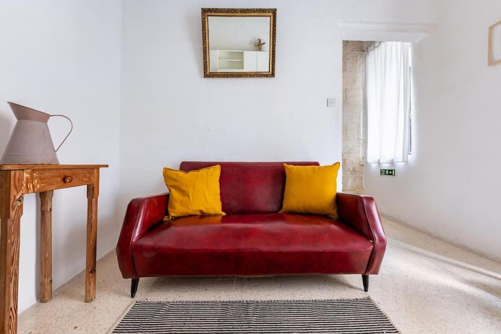 Cosy Hideaway view 4