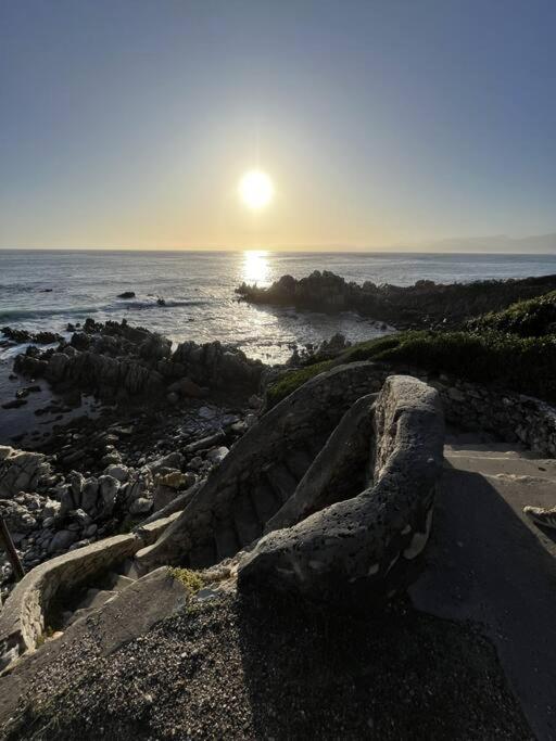 Cabin Sela by Salted Fynbos Staying view 3