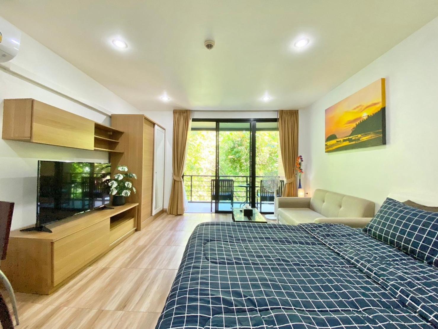 Patong - The Unity Seaview & Mountain Residence