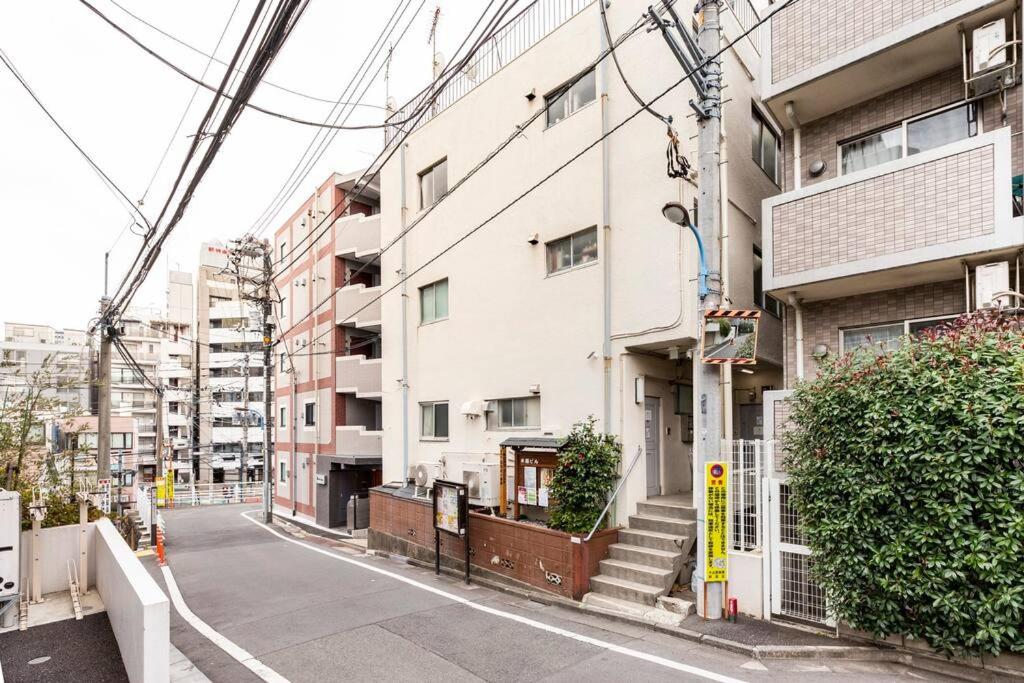 G&R House 202　Shinjuku room