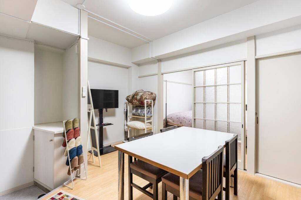 G&R House 202　Shinjuku room