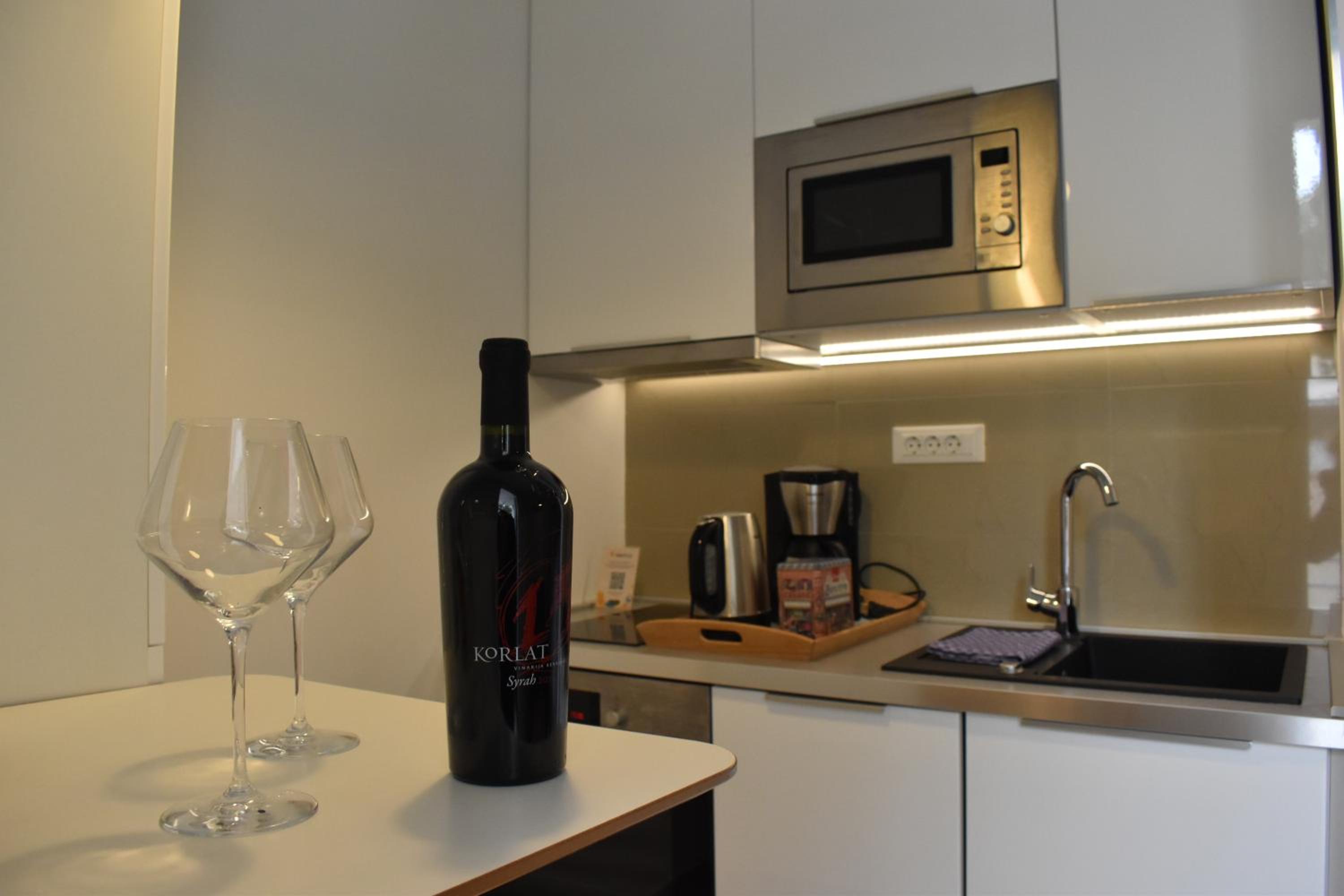 Destino City Apartments by Belmont Realty