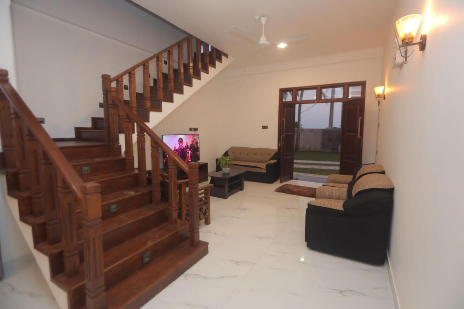 Hide Hiriketiya Villa