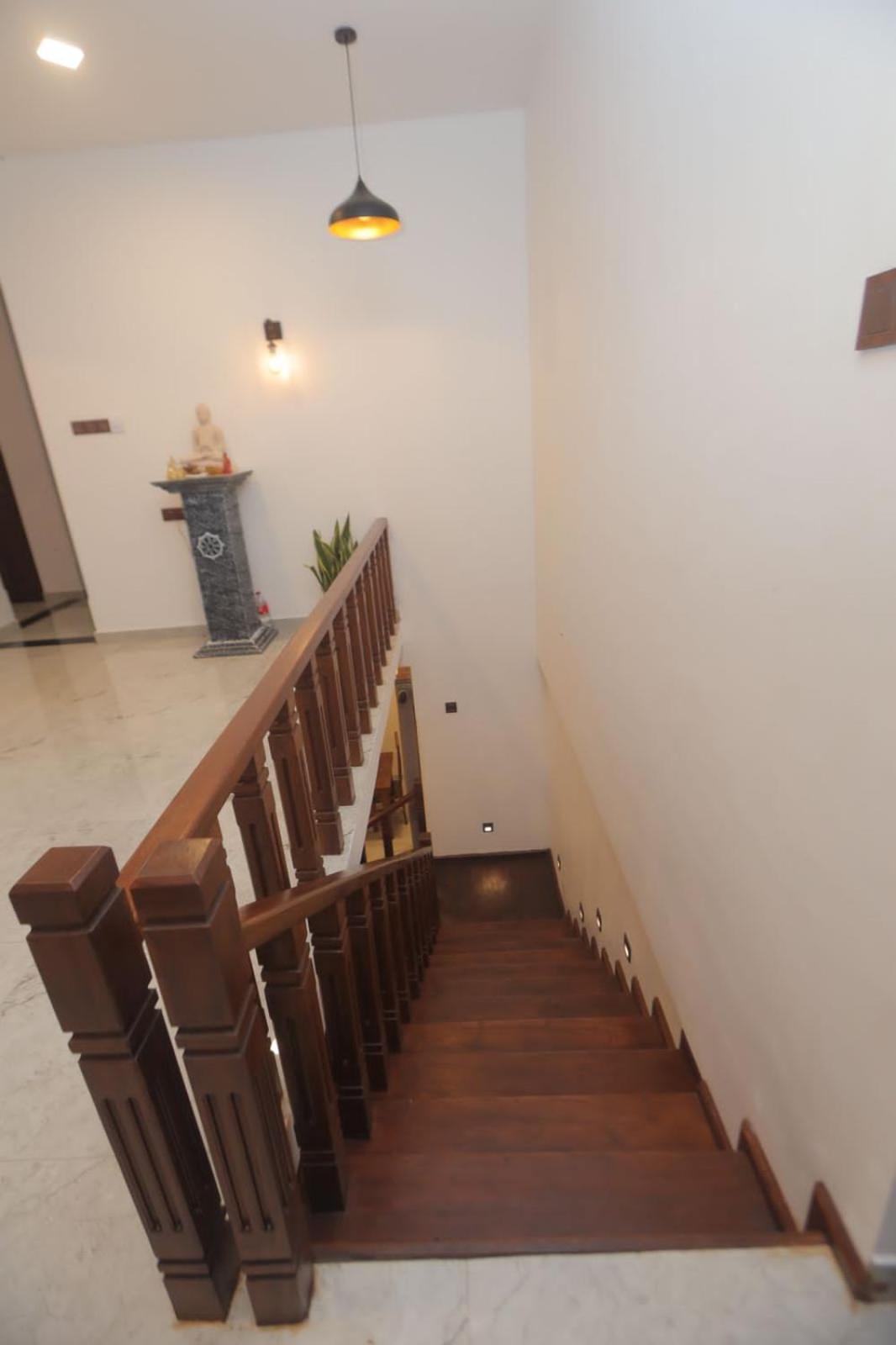 Hide Hiriketiya Villa