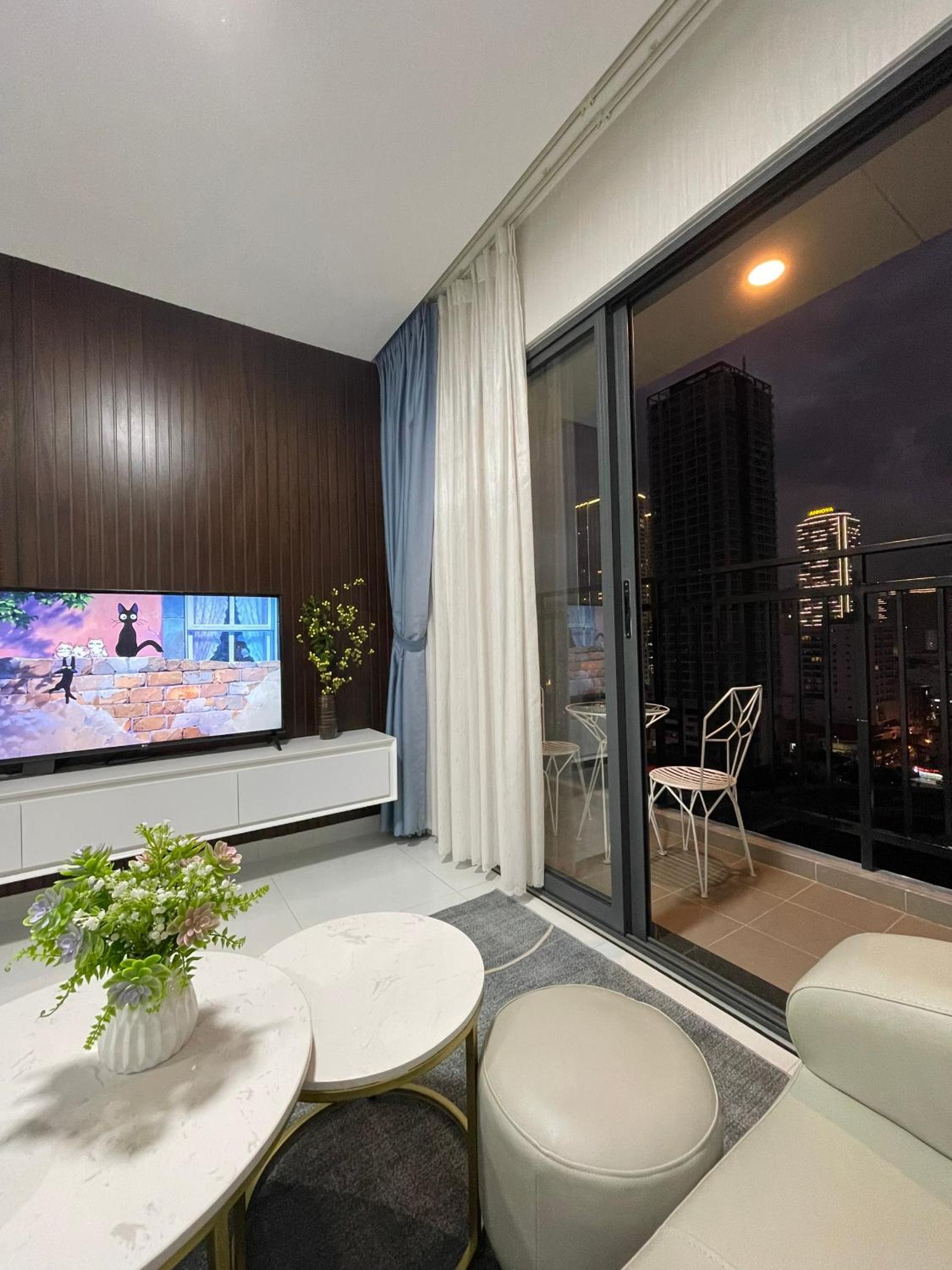 2BR - Cozy And Convenient Apt For Family view 5
