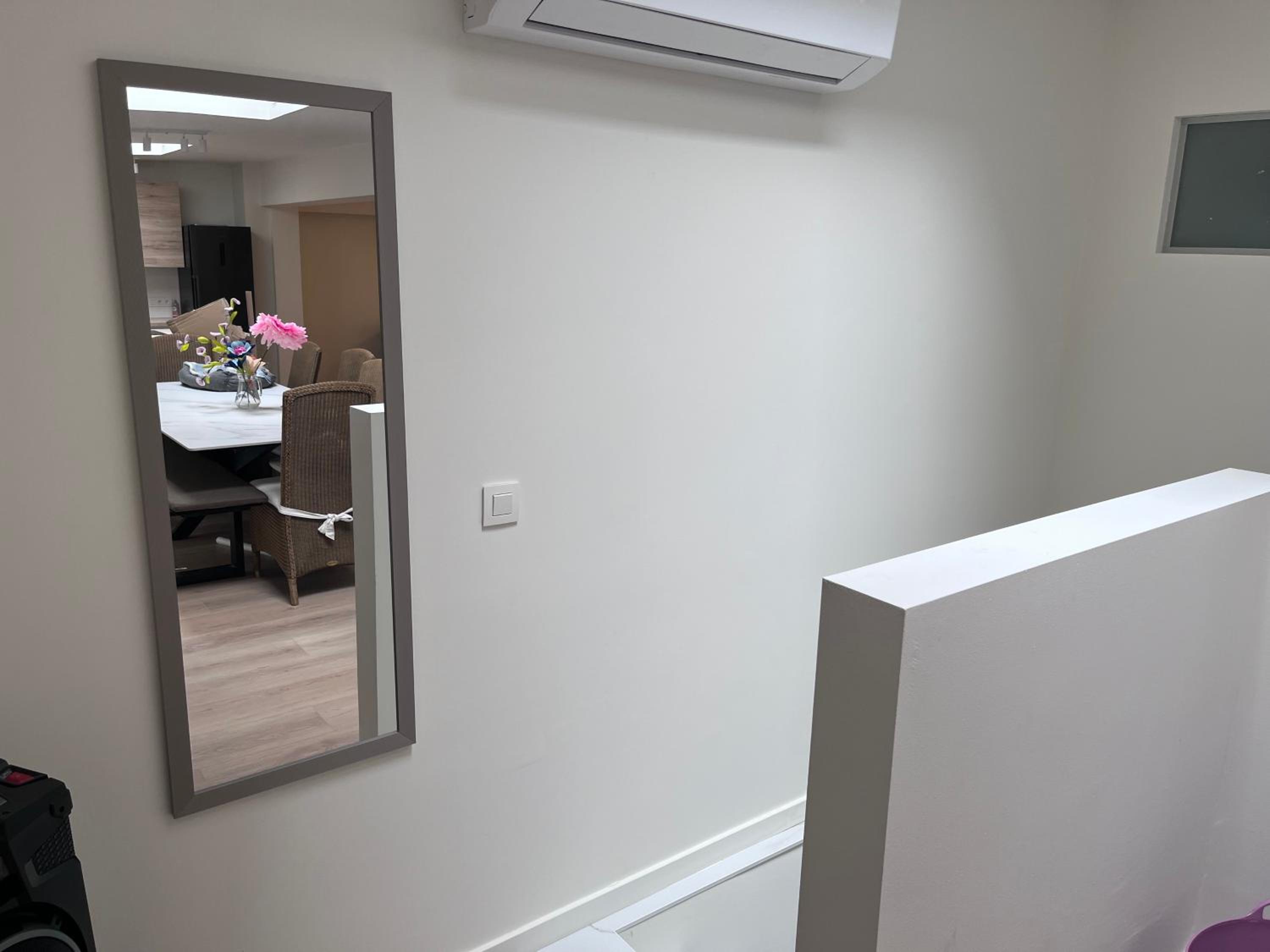 New bright 180m2 appartement,100m from the beach