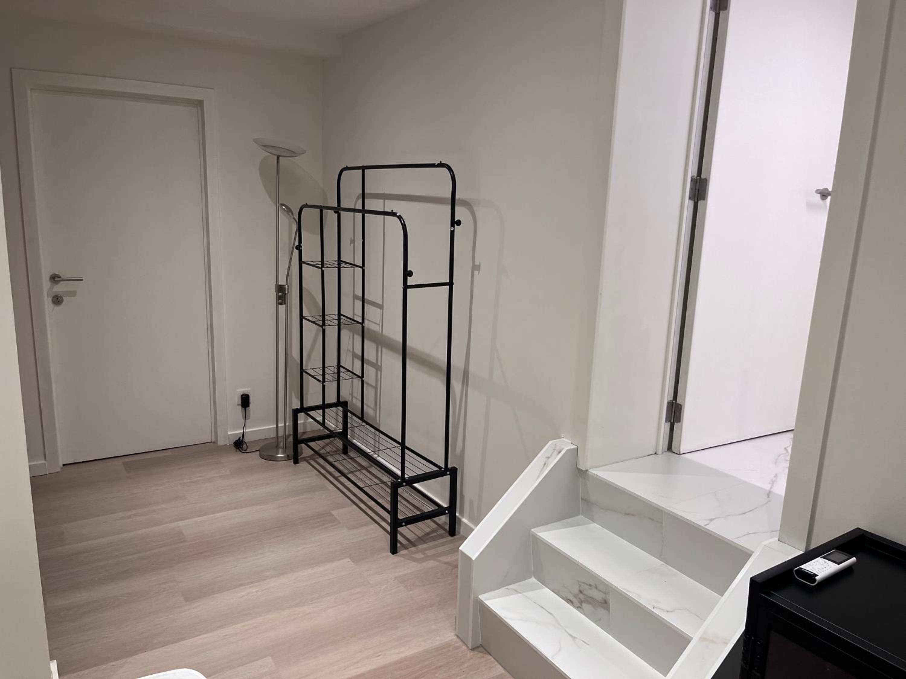 New bright 180m2 appartement,100m from the beach