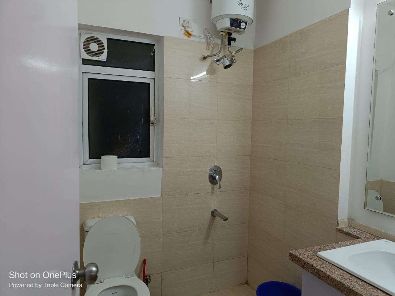 BnBBuddy Aarohi Homes 3 BHK West Delhi view 5