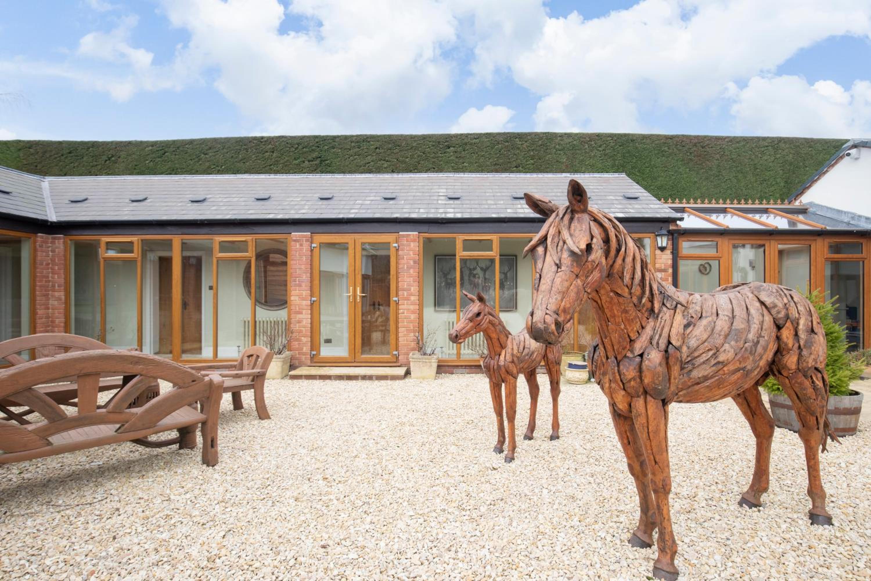 Stable Lodge - Boutique Bed & Breakfast view 2