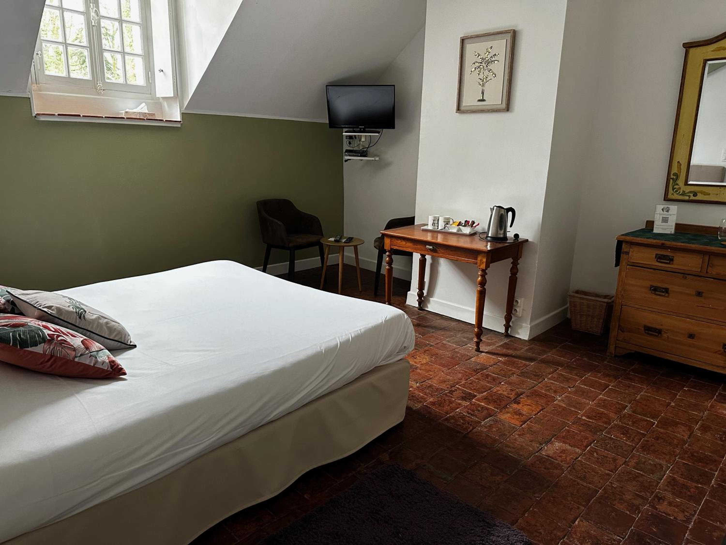 Hotel les Grands Chenes - Property Image 13