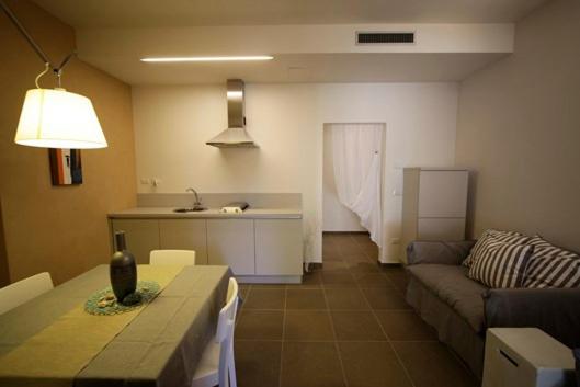 Castellabate House
