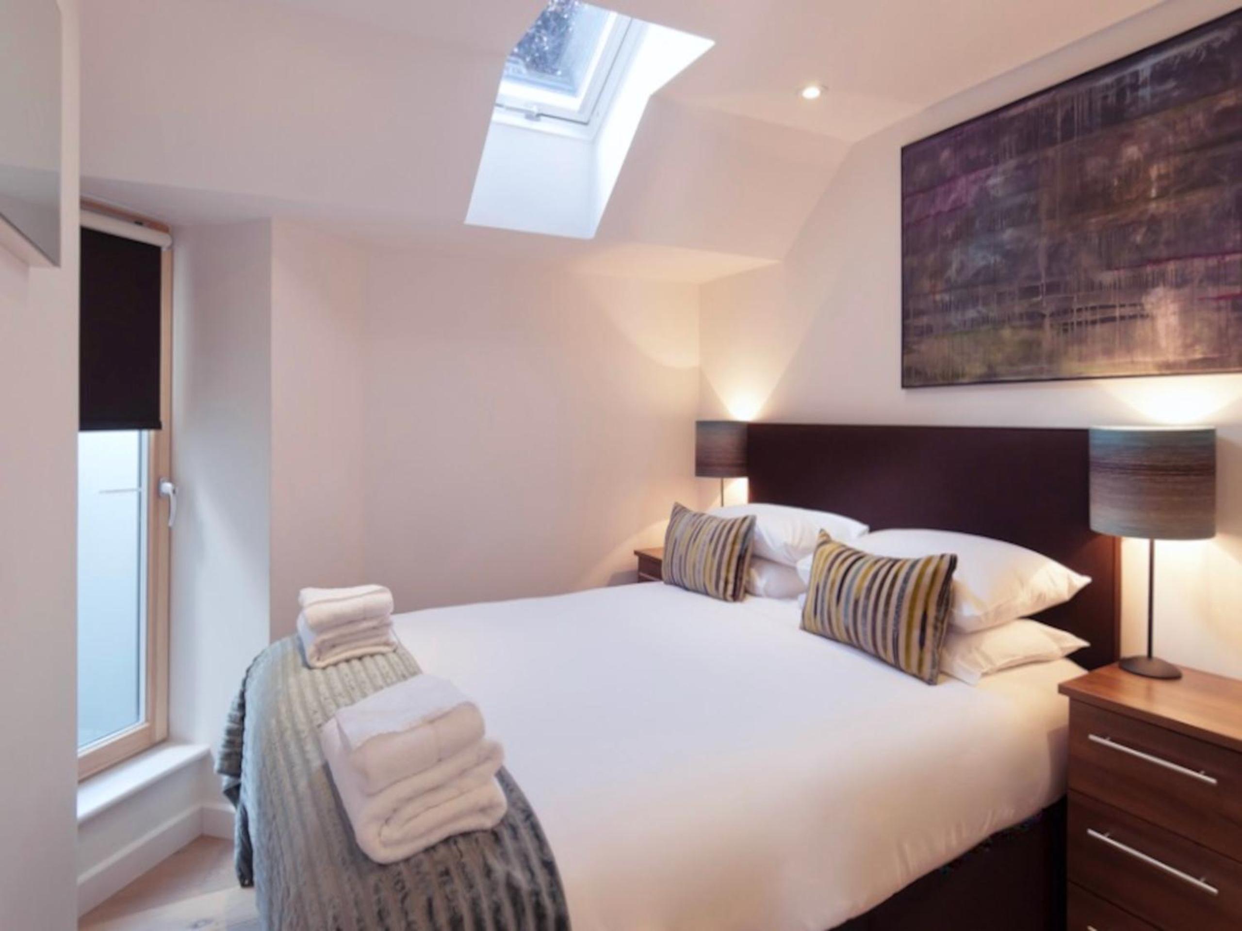 Your Space Apartments - Cambridge Place view 3