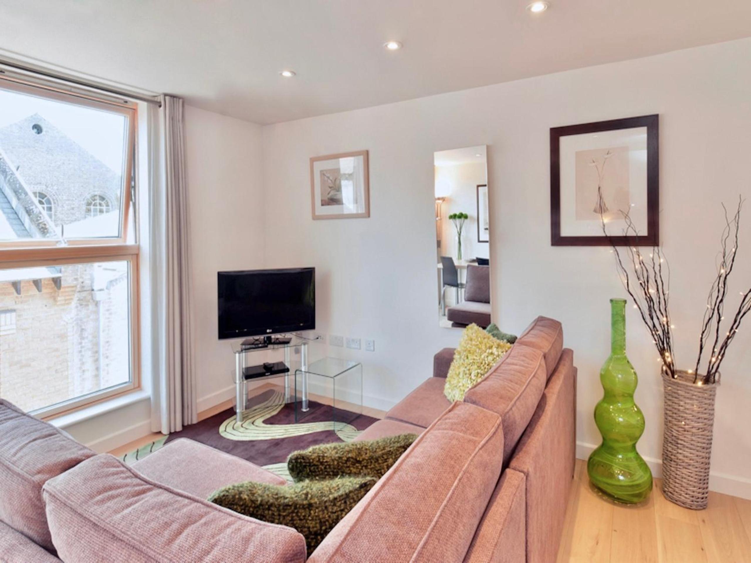 Your Space Apartments - Cambridge Place view 4