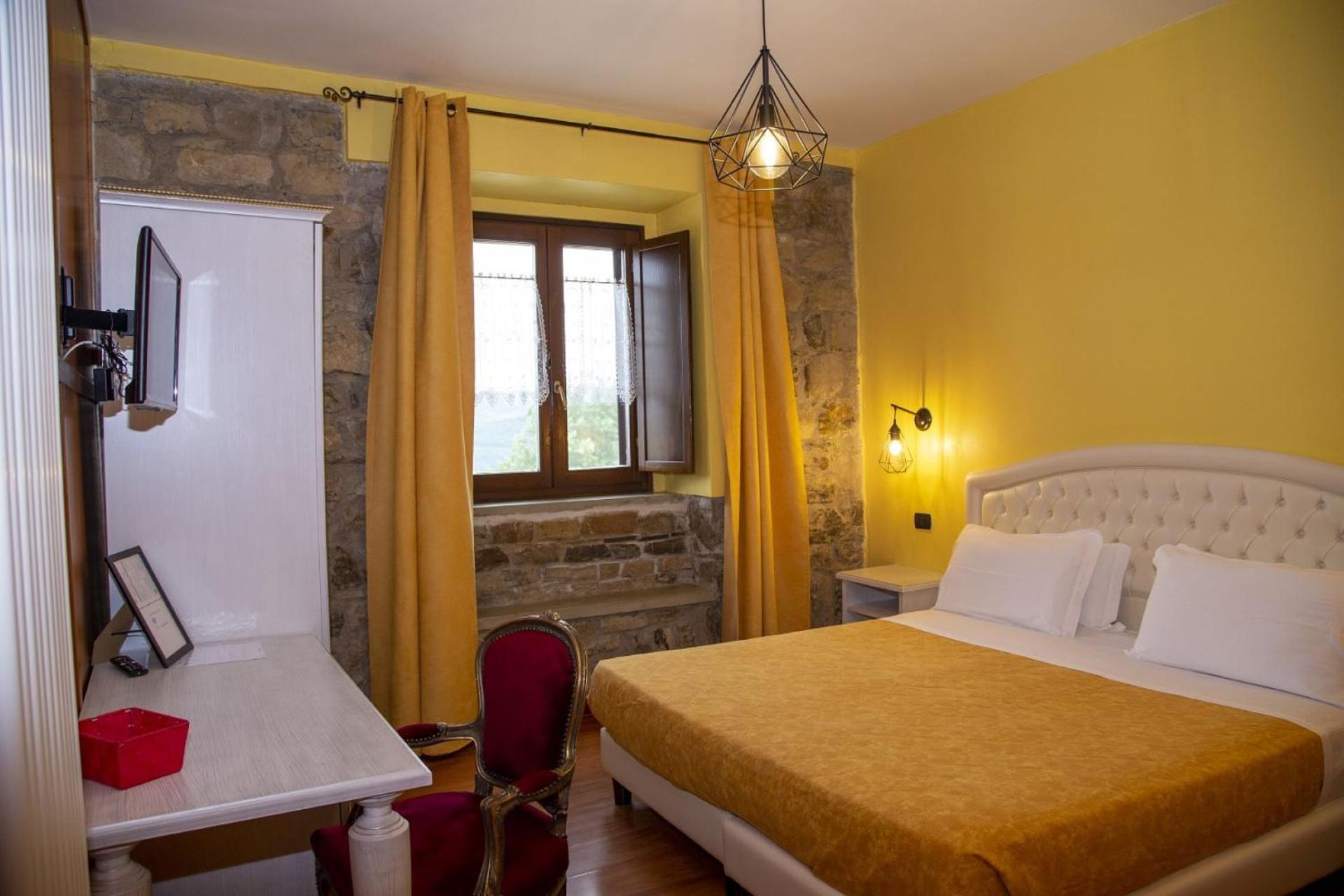 Basilicata Foresteria di San Leo Villa Esclusiva con Piscina