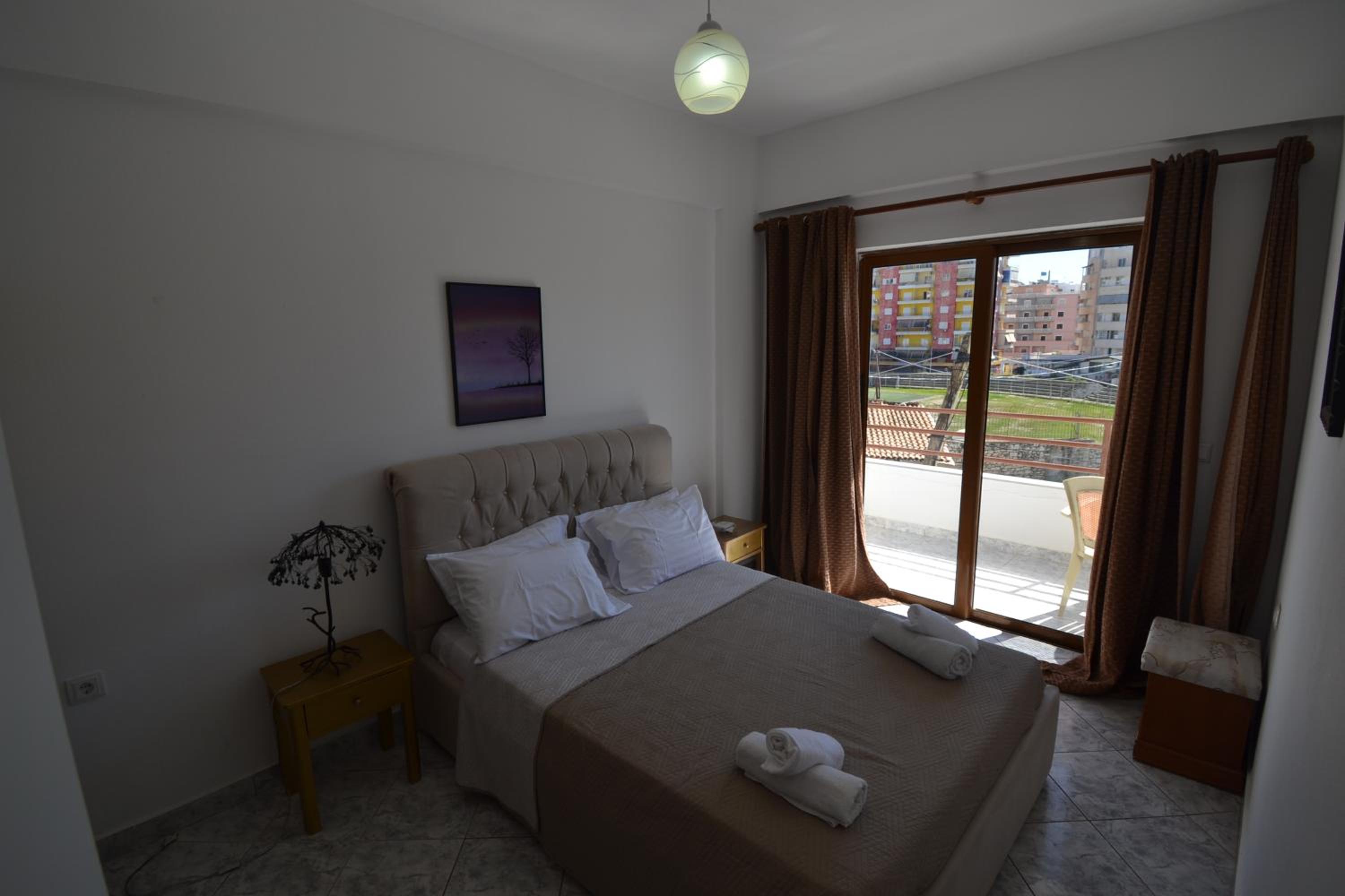 Antonia Holiday Rooms