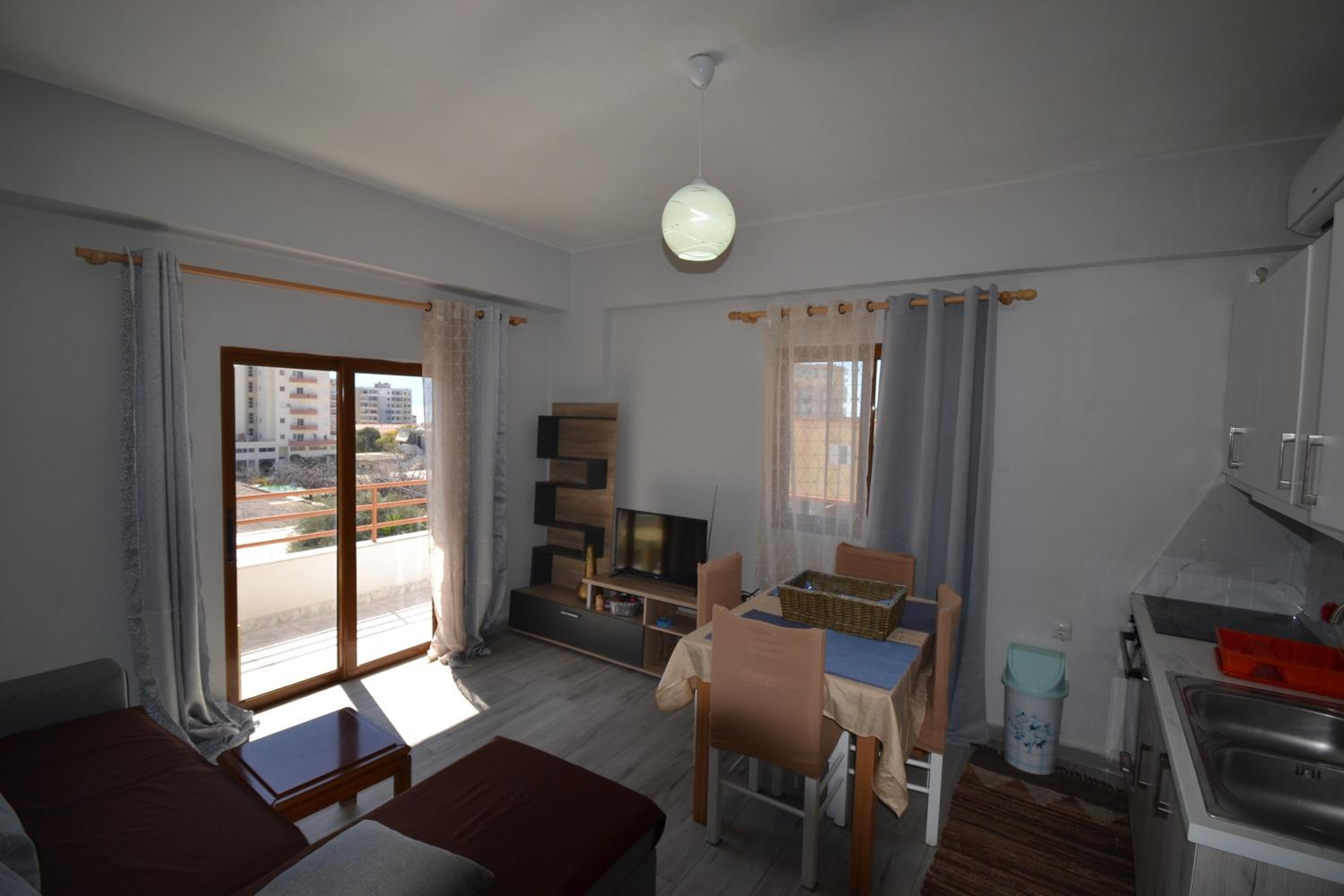 Antonia Holiday Rooms