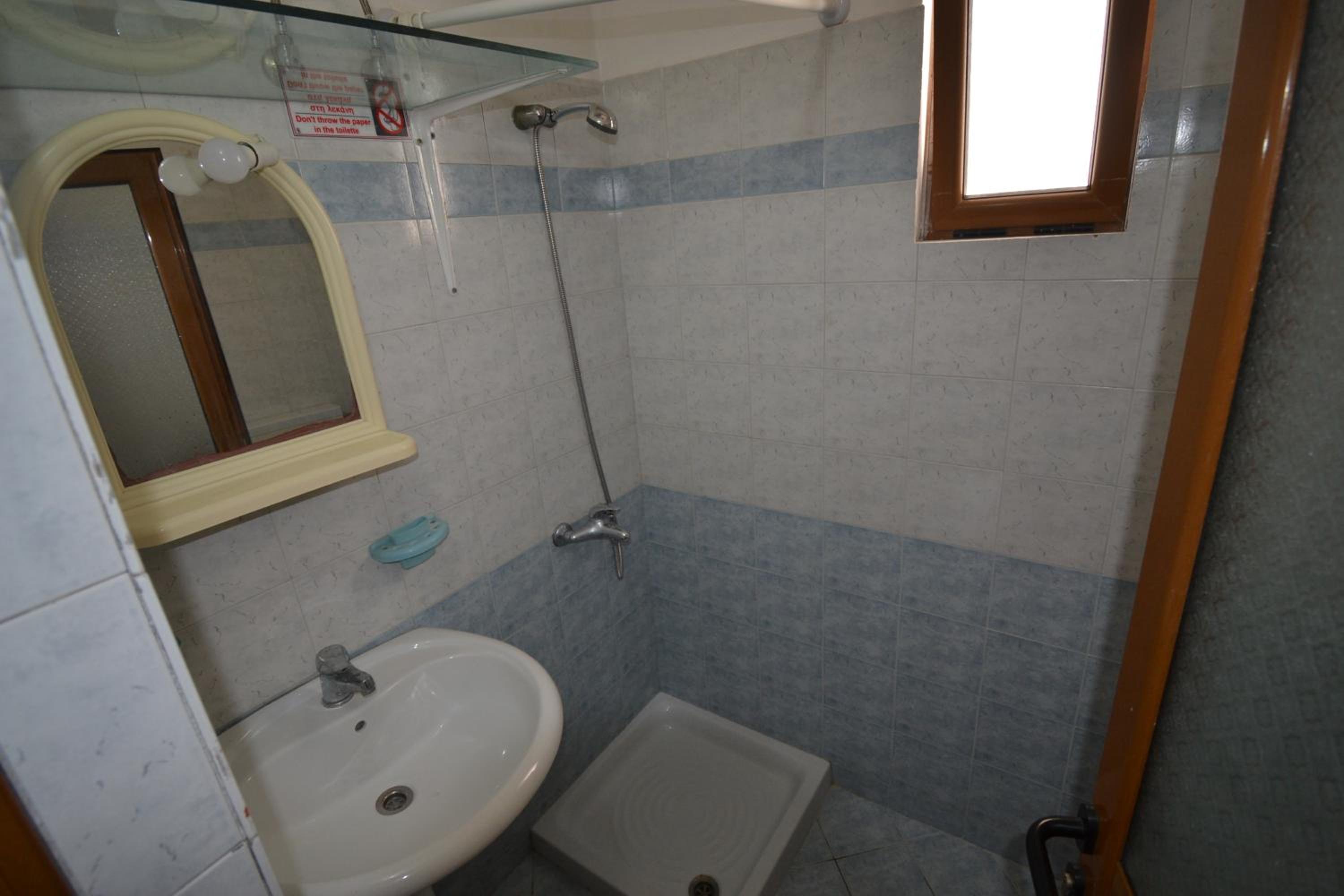 Antonia Holiday Rooms