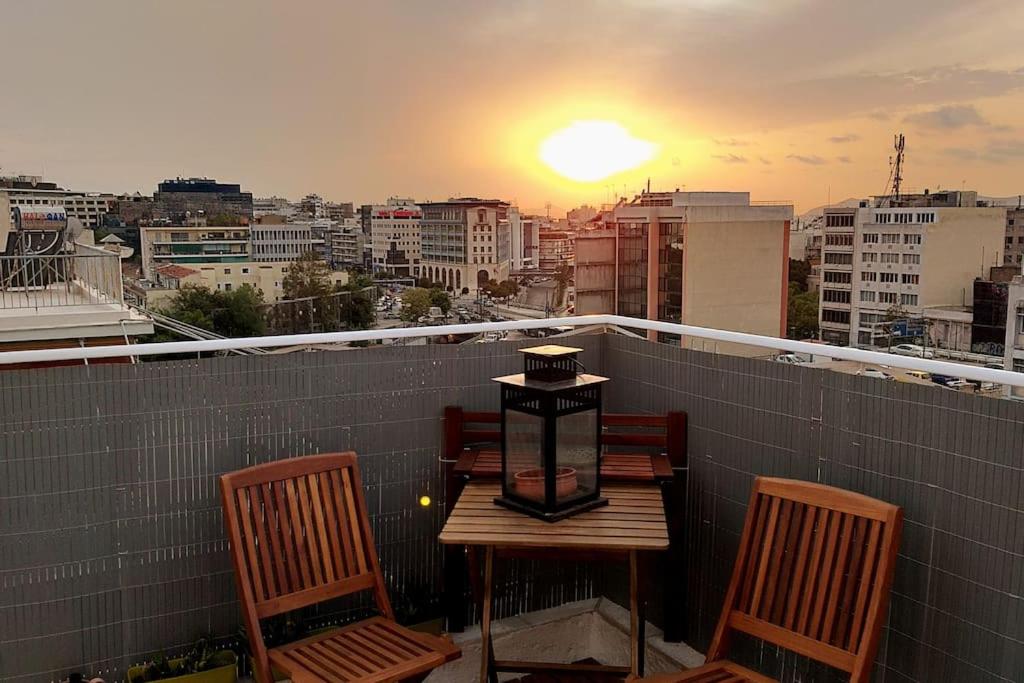 A Home Office penthouse, Syngrou- Fix Metro St.