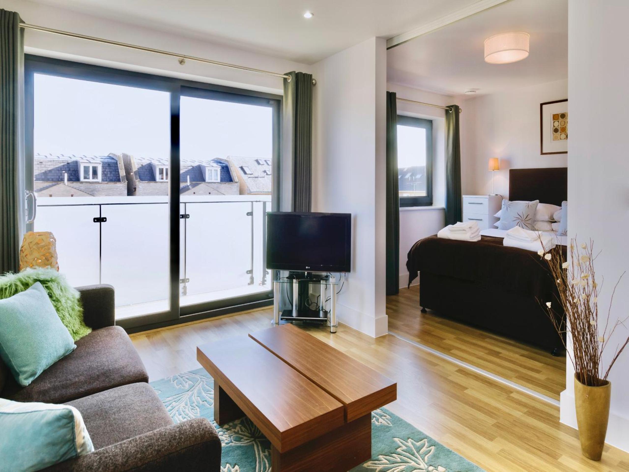 Your Space Apartments - Eden House view 5