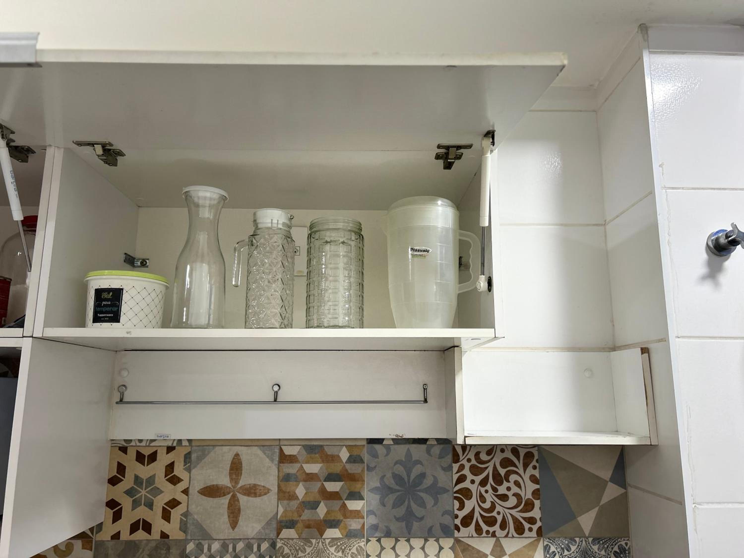 Apartamento Enseada Villa Di Fiori com piscina