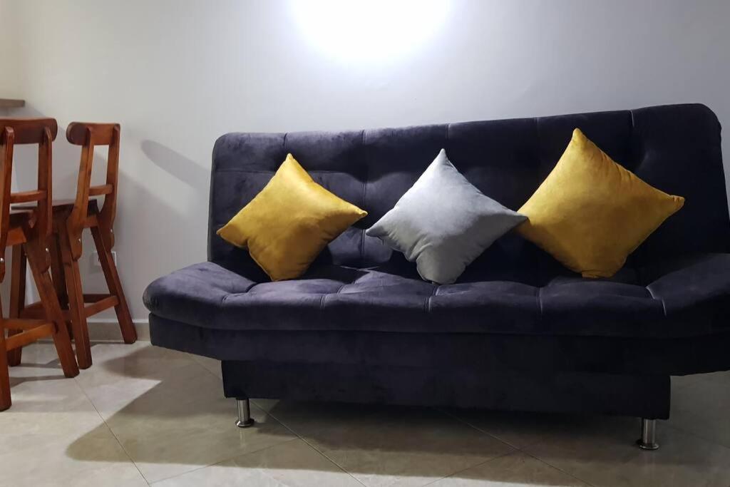Amazing one bedroom apartment near the Airport !