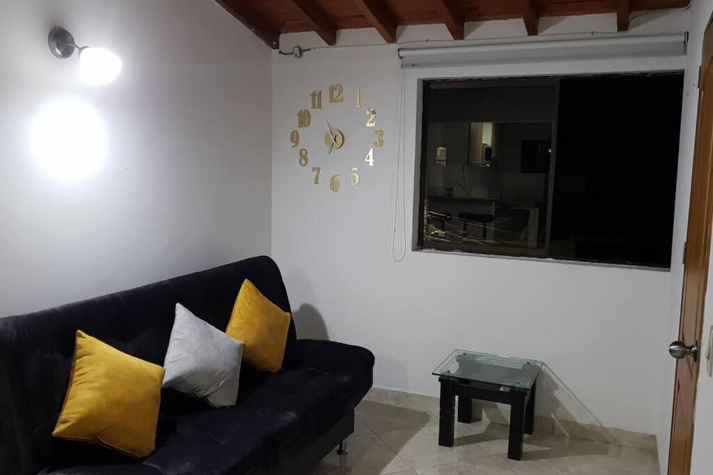 Amazing one bedroom apartment near the Airport !