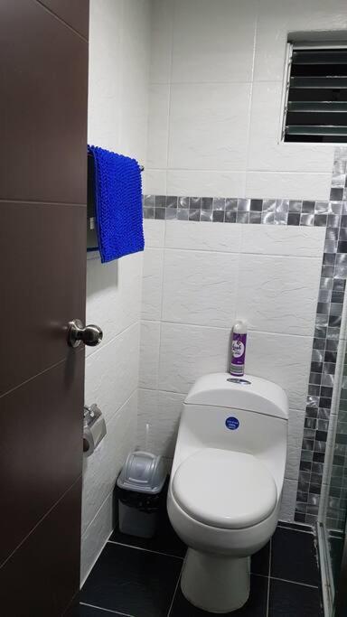 Amazing one bedroom apartment near the Airport !