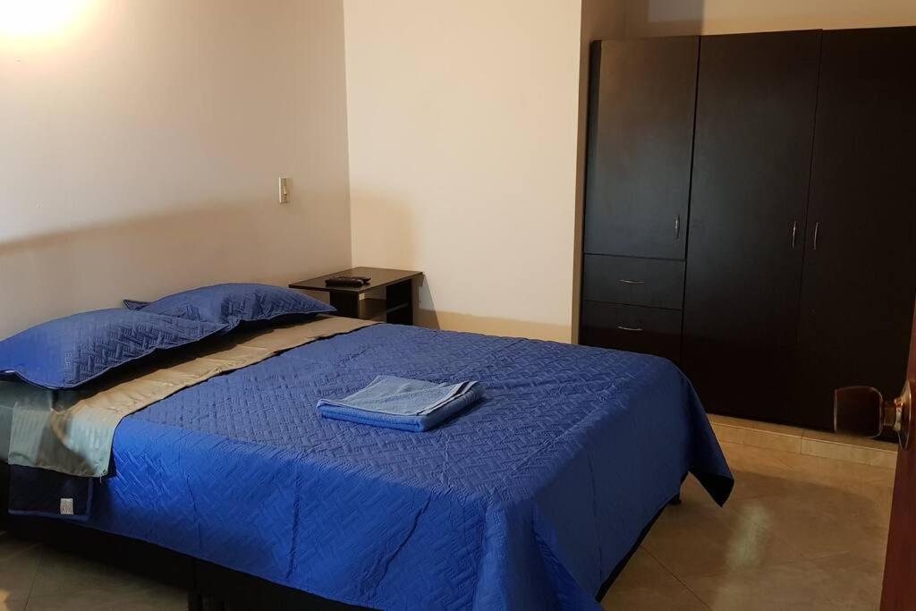 Amazing one bedroom apartment near the Airport !