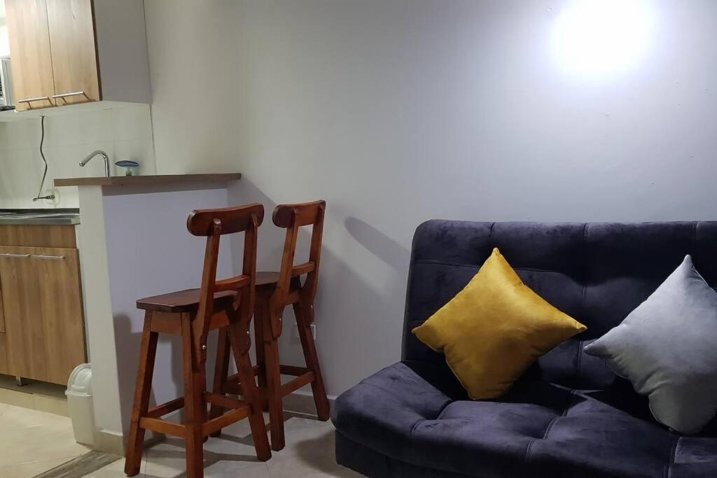 Amazing one bedroom apartment near the Airport !