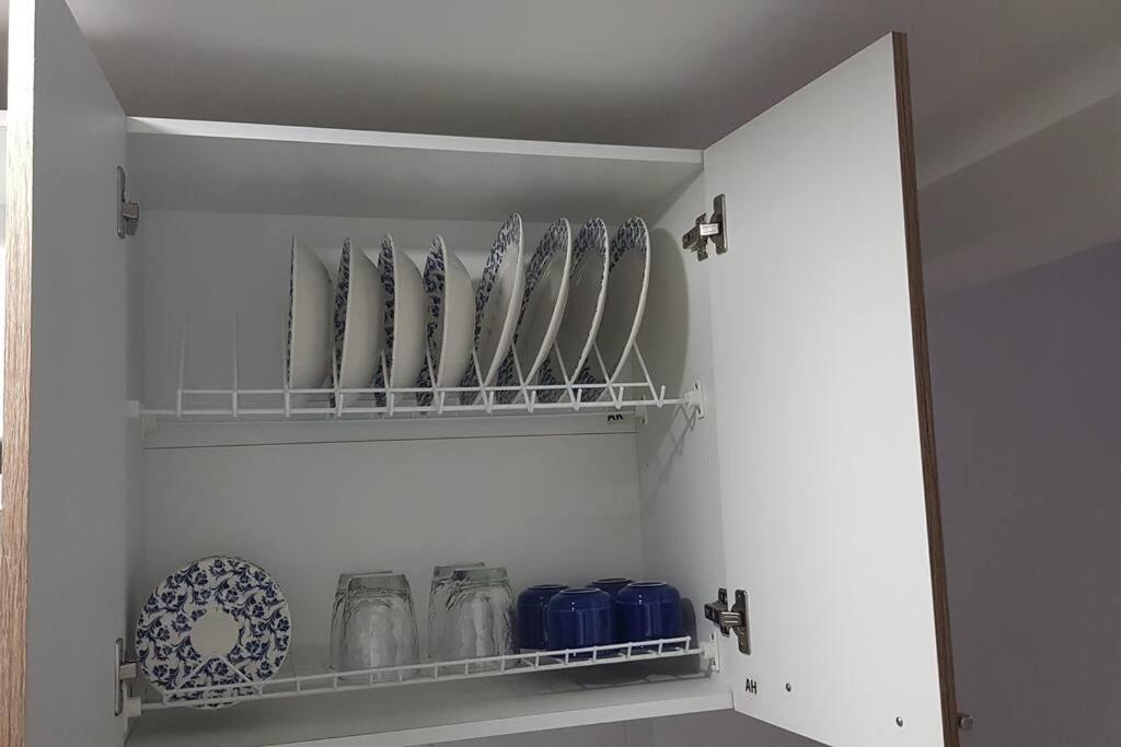 Amazing one bedroom apartment near the Airport !
