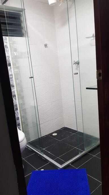 Amazing one bedroom apartment near the Airport !