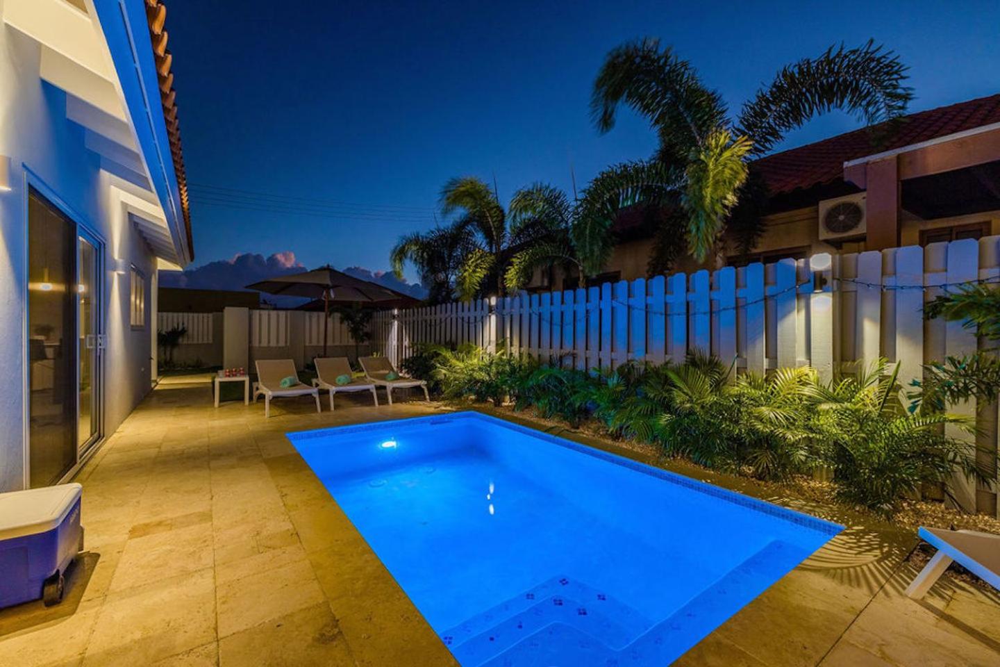 New modern 3BDR/2BA Private Pool