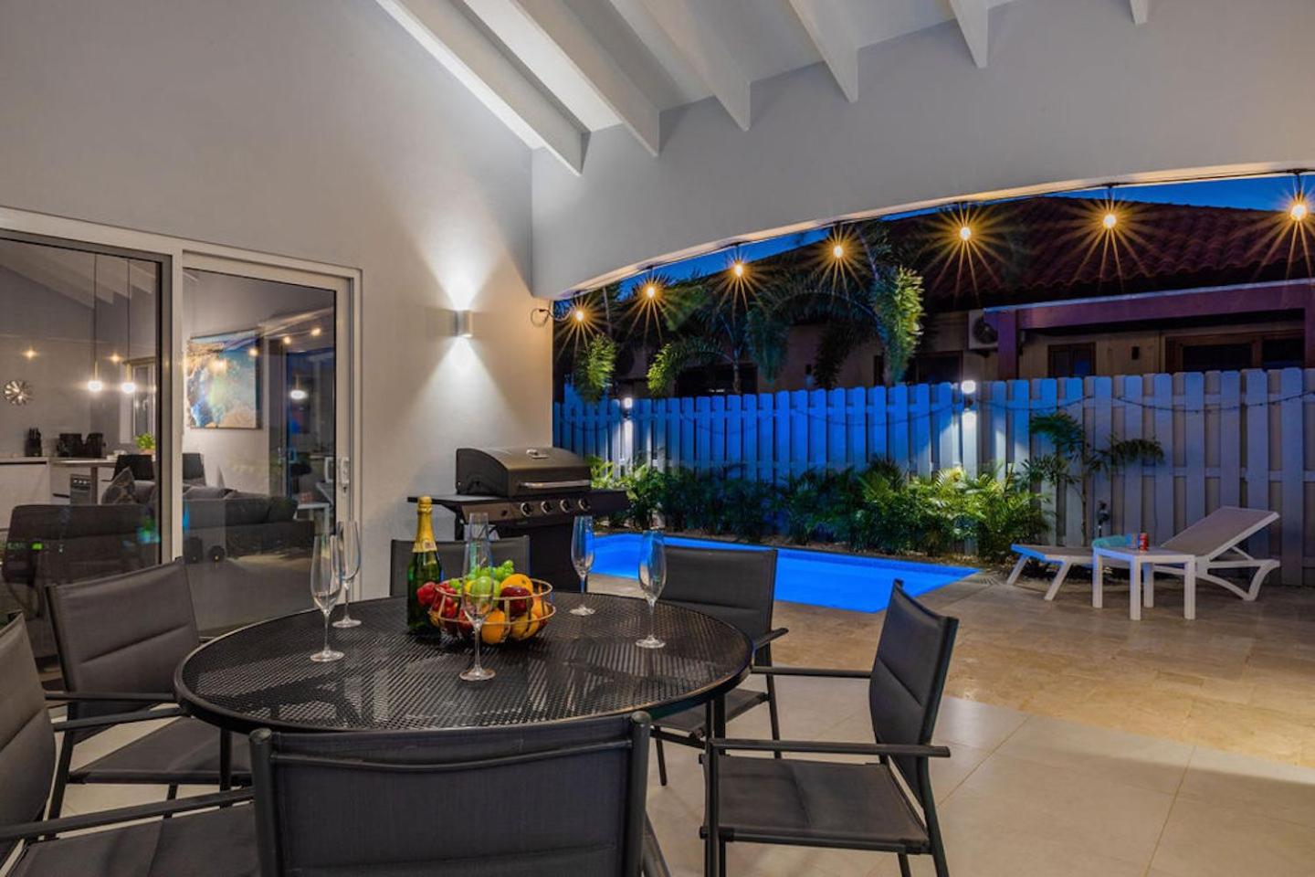 New modern 3BDR/2BA Private Pool